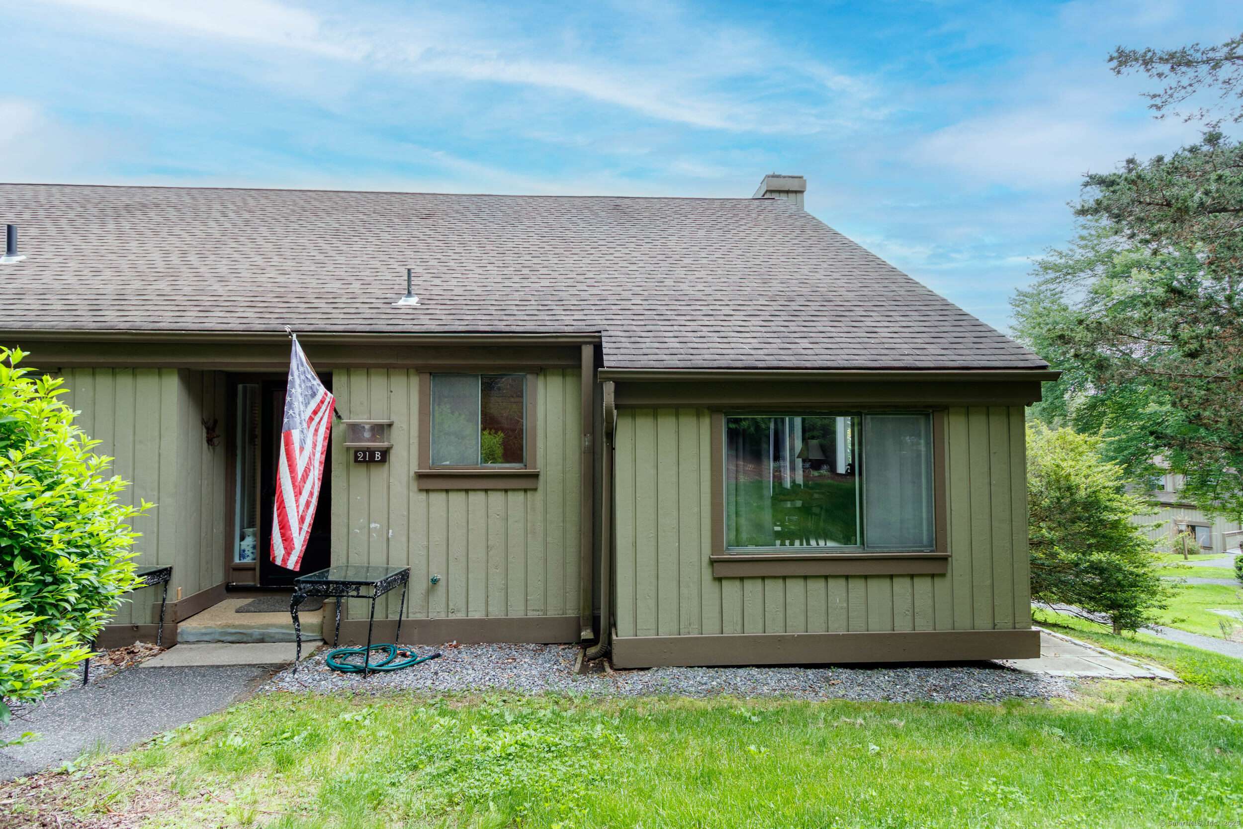 Southbury, CT 06488,21 Heritage Village #B