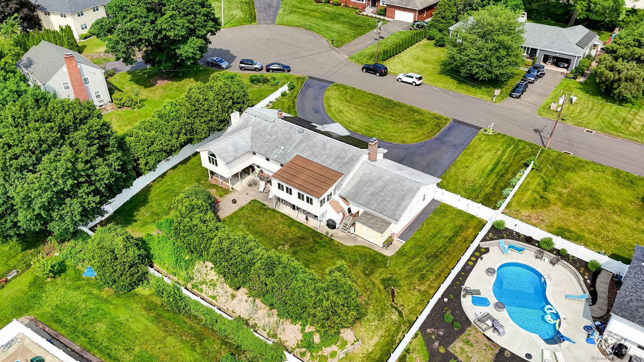 North Haven, CT 06473,9 Marion Court