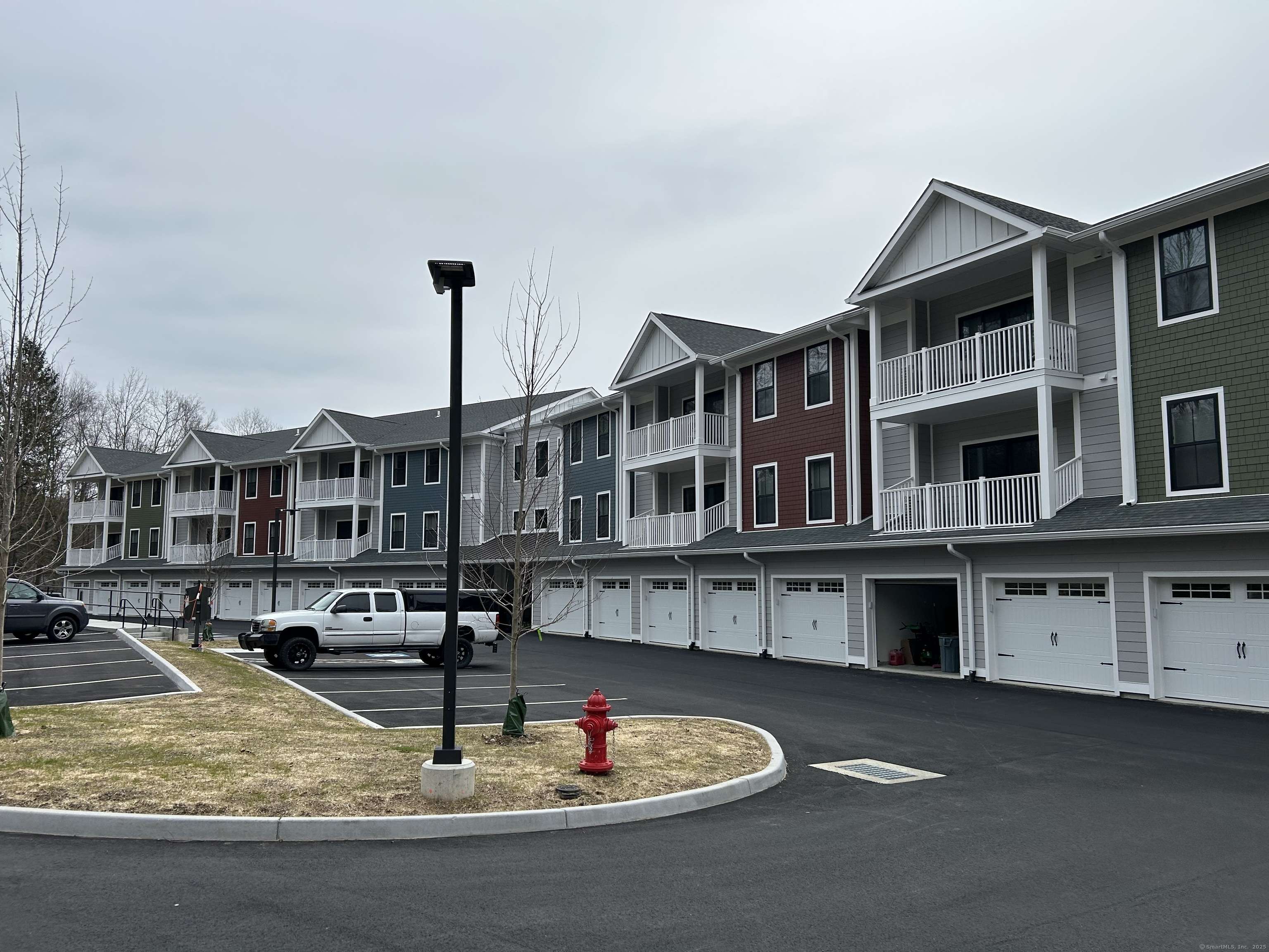 Canton, CT 06019,401 Albany Turnpike #101