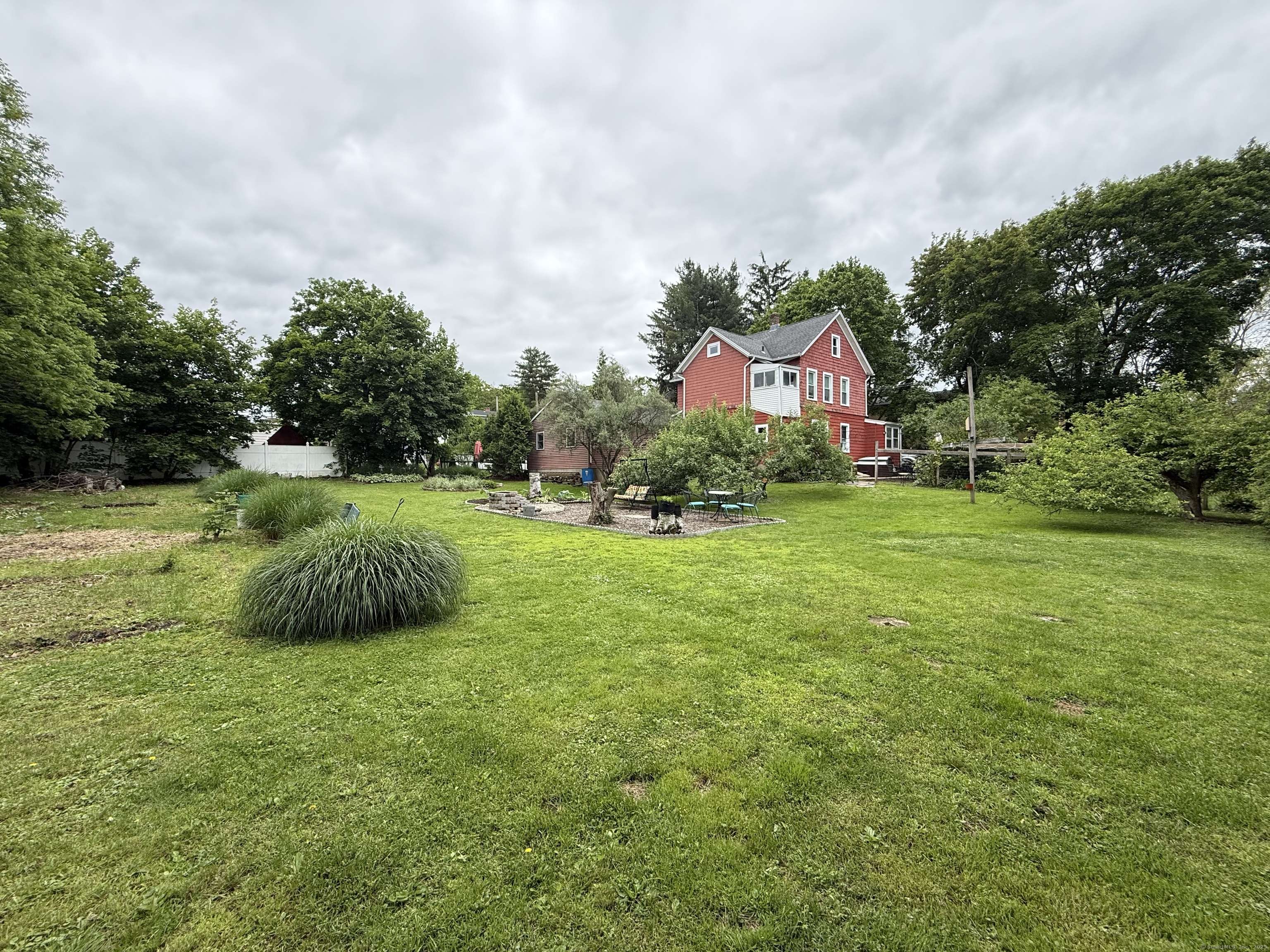 Meriden, CT 06450,39 Swain Avenue
