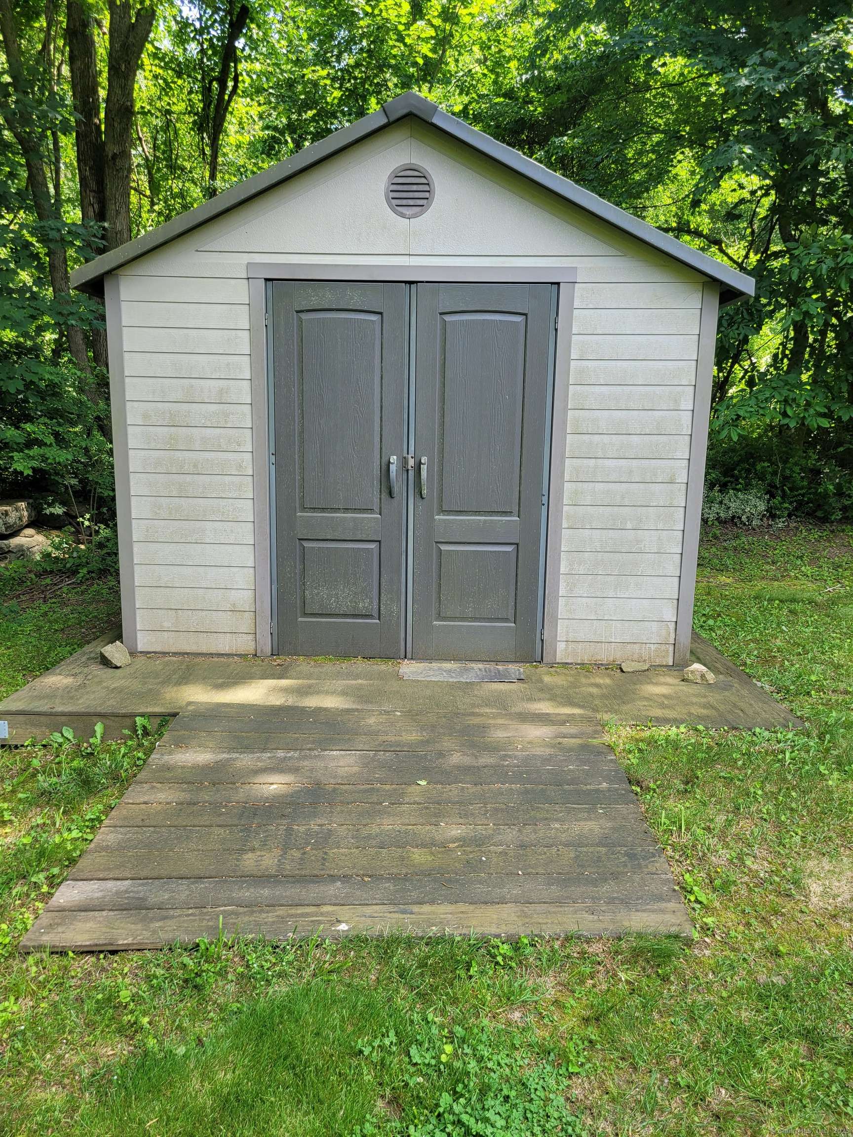 North Stonington, CT 06359,20 Laurel Wood Road