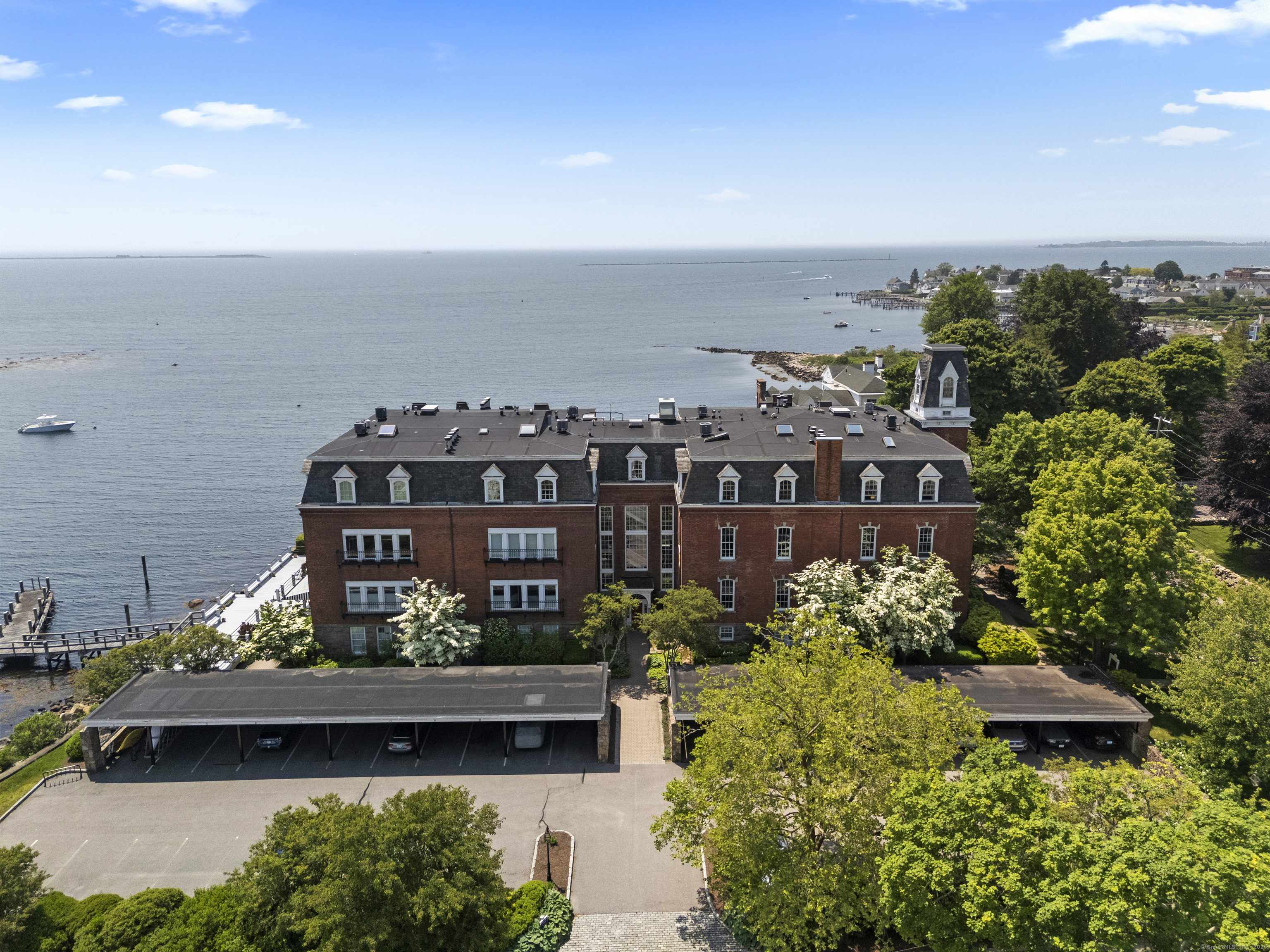 Stonington, CT 06378,25 Orchard Street #14