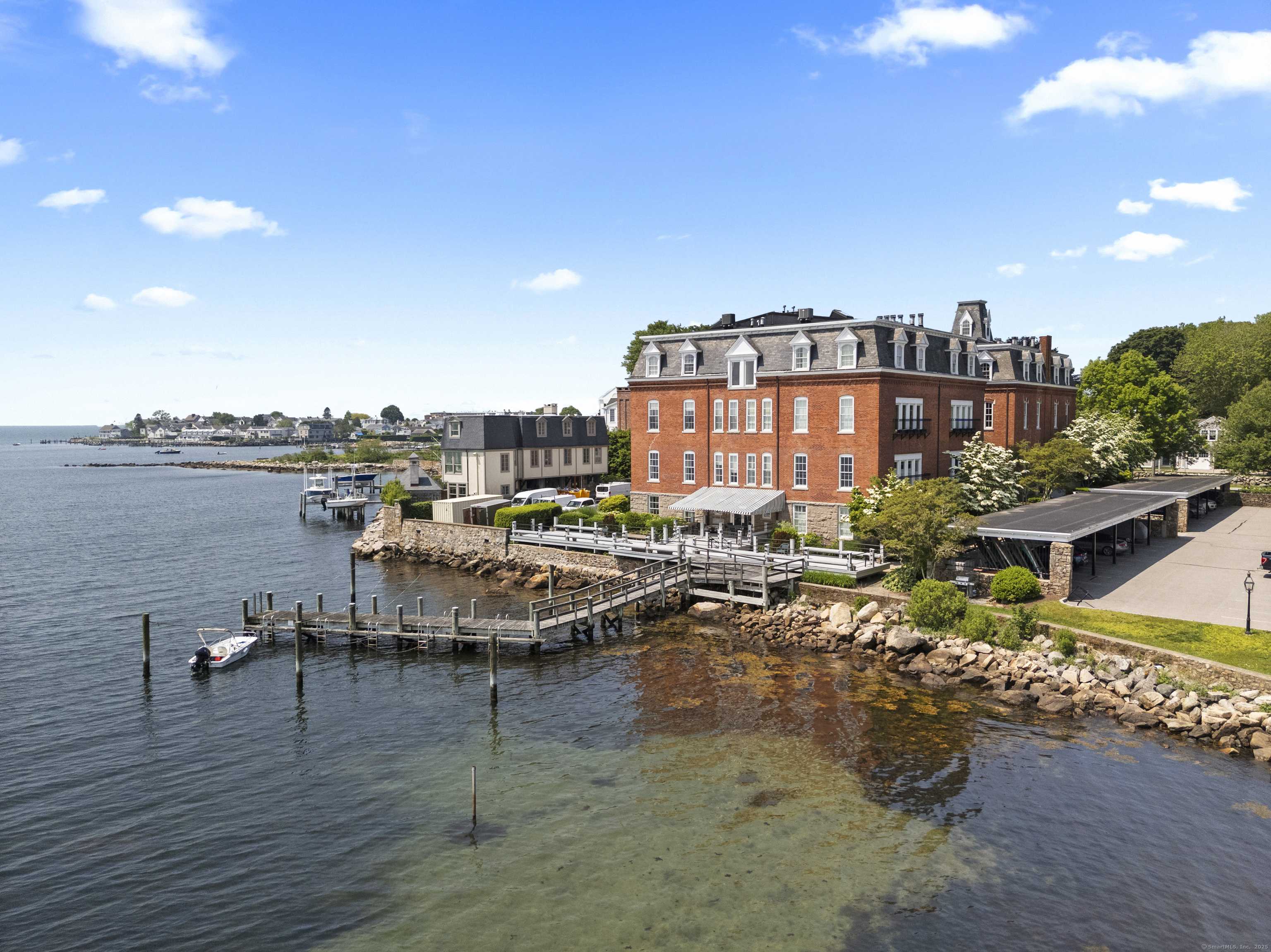 Stonington, CT 06378,25 Orchard Street #14