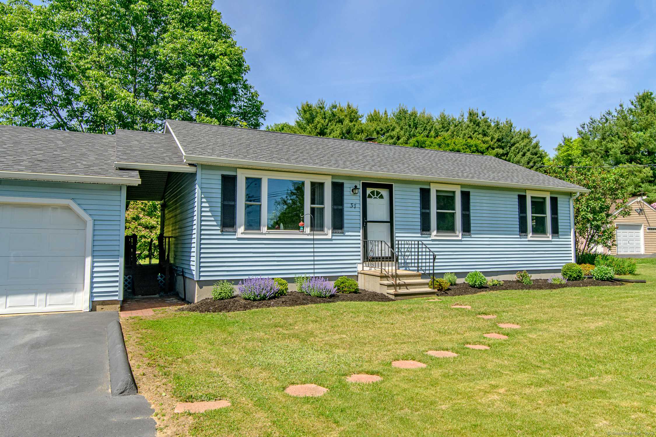 Woodstock, CT 06281,37 Underwood Road