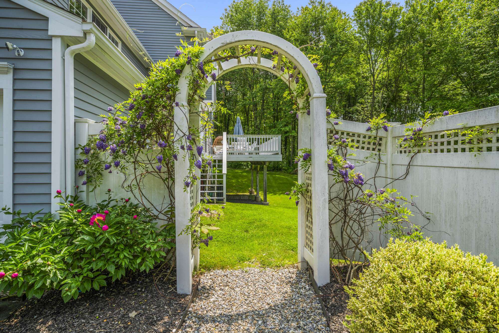 Newtown, CT 06482,27 Yogananda Street
