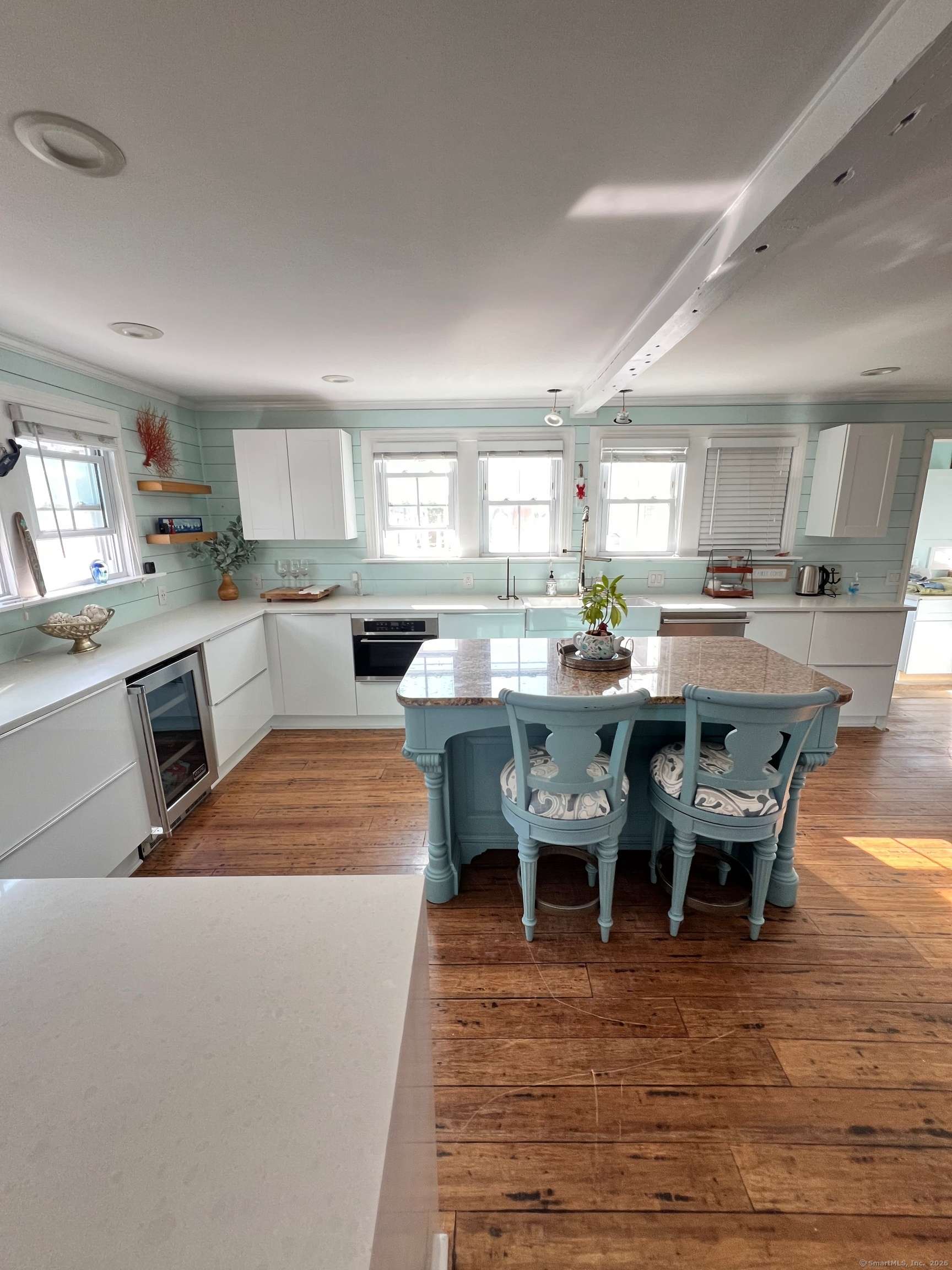 East Lyme, CT 06357,19 Bayview Avenue