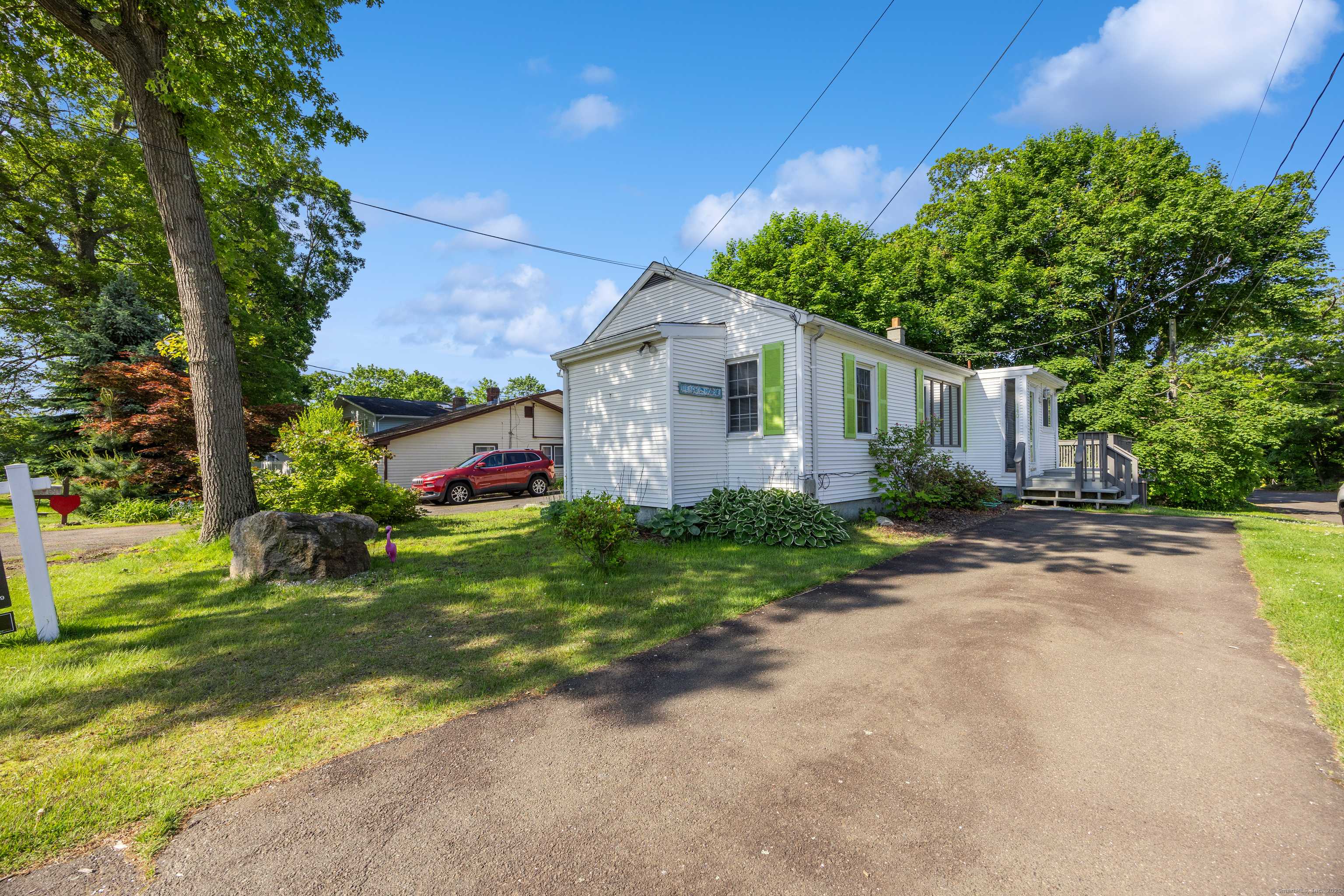 East Haven, CT 06512,134 Mansfield Grove Road