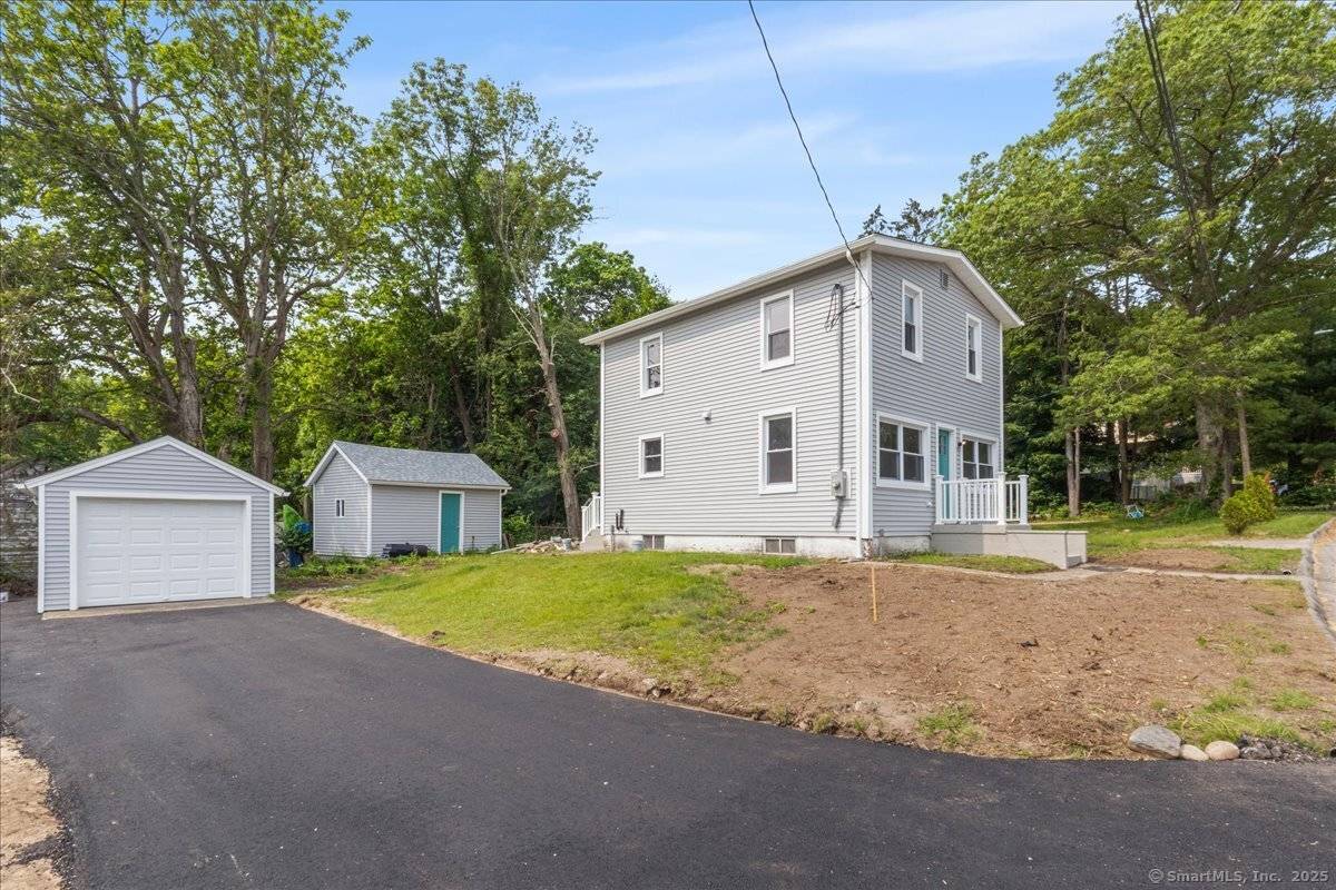 Norwich, CT 06360,69 Taftville Rd Road