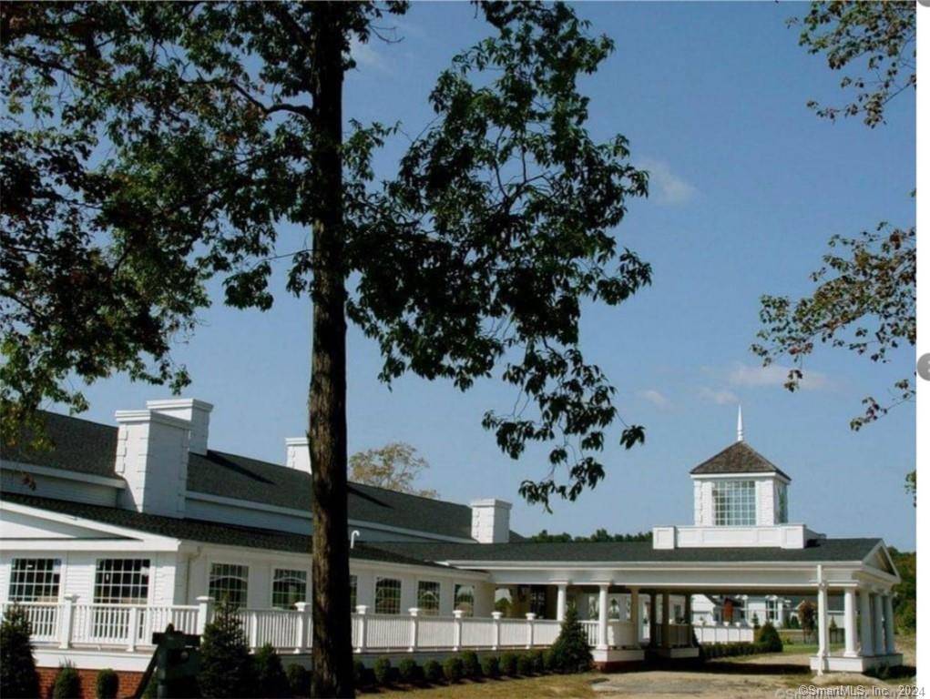 East Haddam, CT 06469,1 Banner Road #107