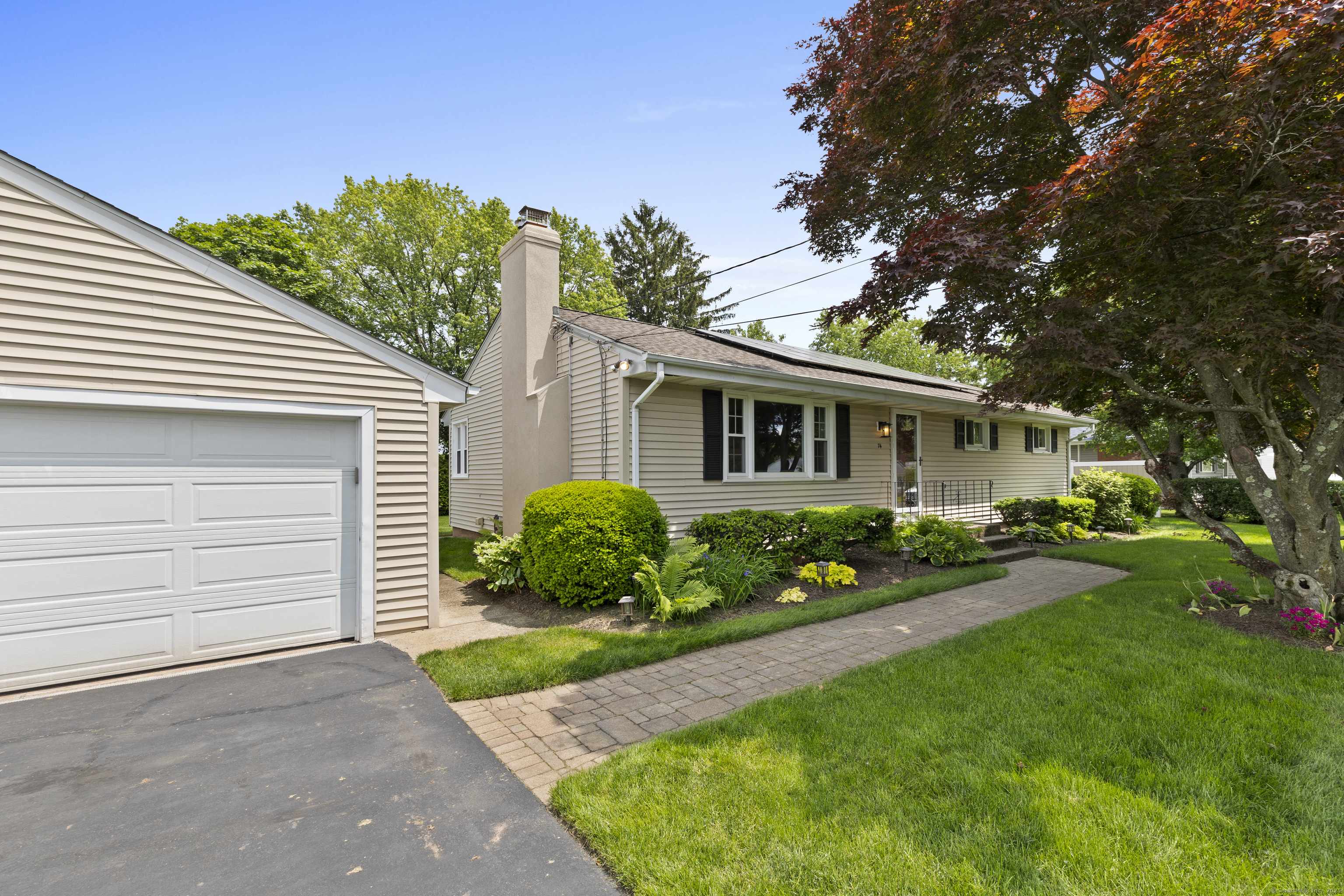 Middletown, CT 06457,74 Victoria Heights