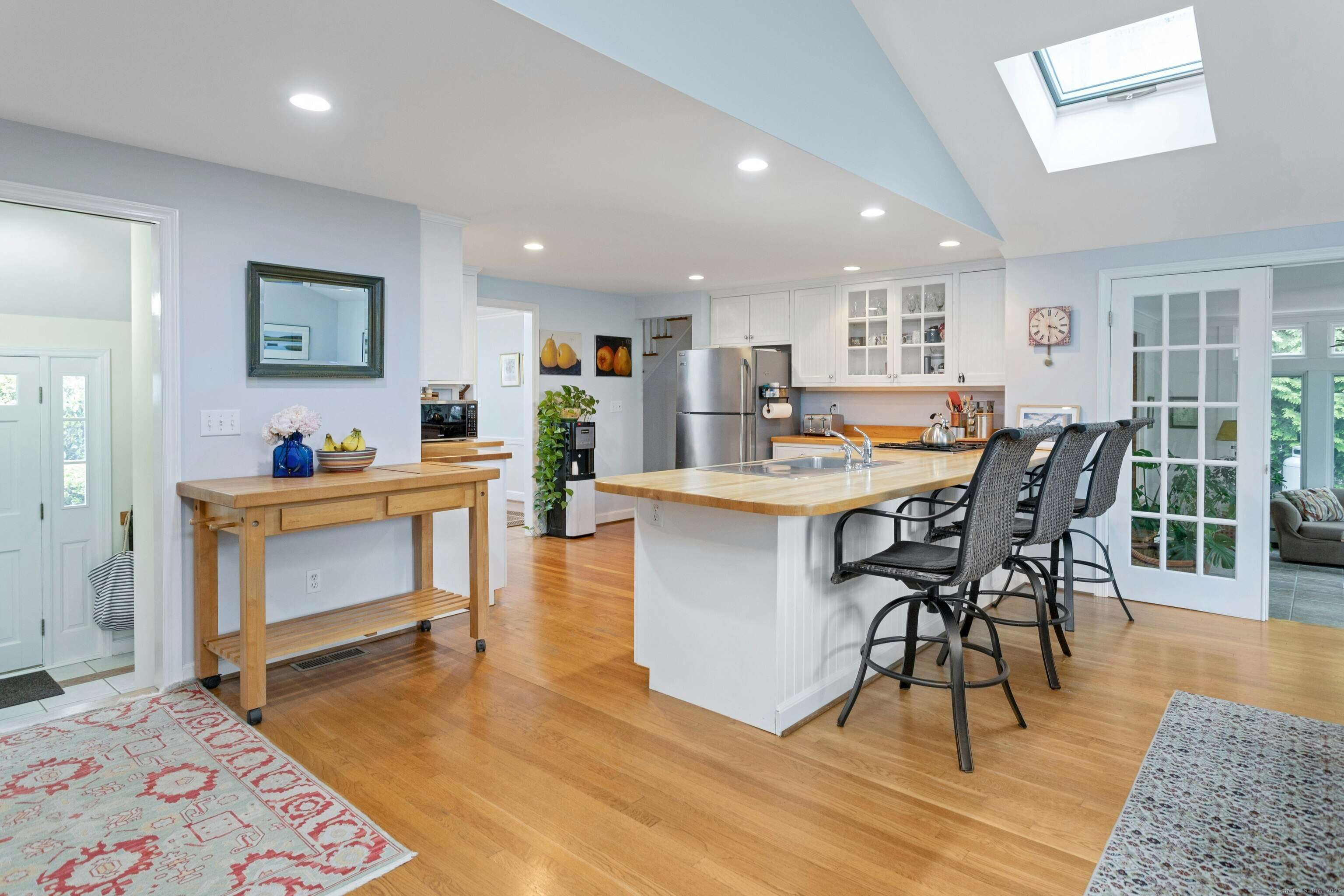 New Canaan, CT 06840,19 Orchard Lane