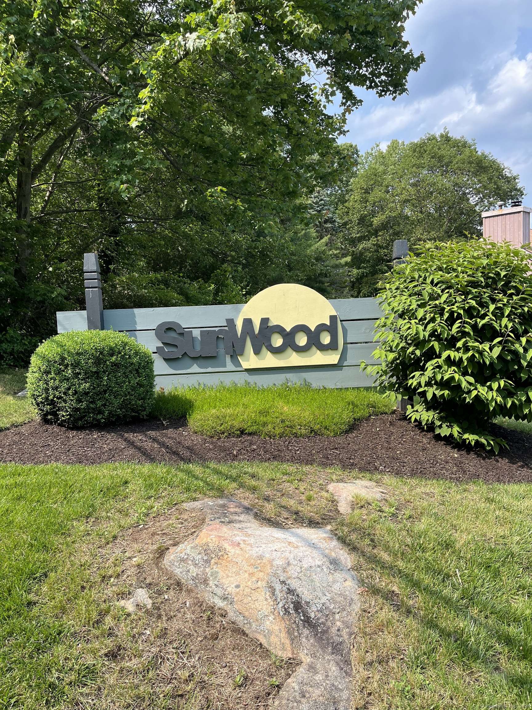 Shelton, CT 06484,492 Pumpkin Hill Road #492