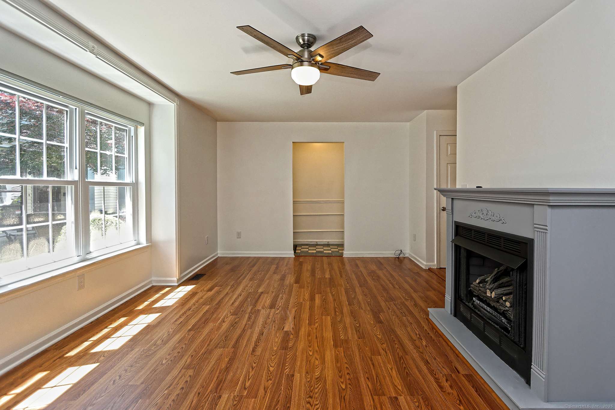 Milford, CT 06461,6 Kendall Green Drive #6