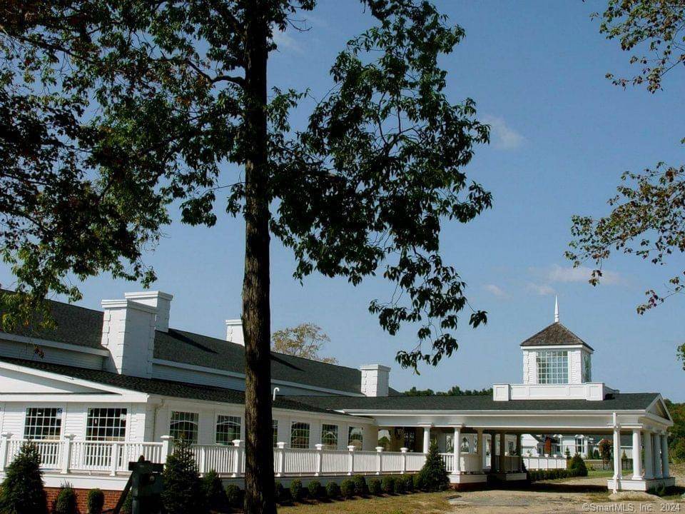 East Haddam, CT 06469,1 Banner Road #119