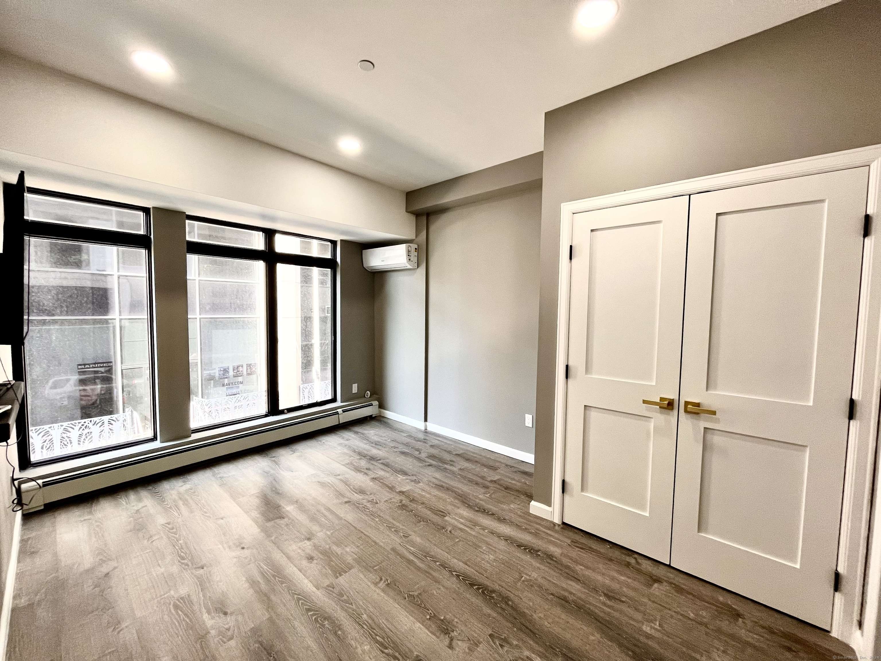New Haven, CT 06510,37 Center Street #2D