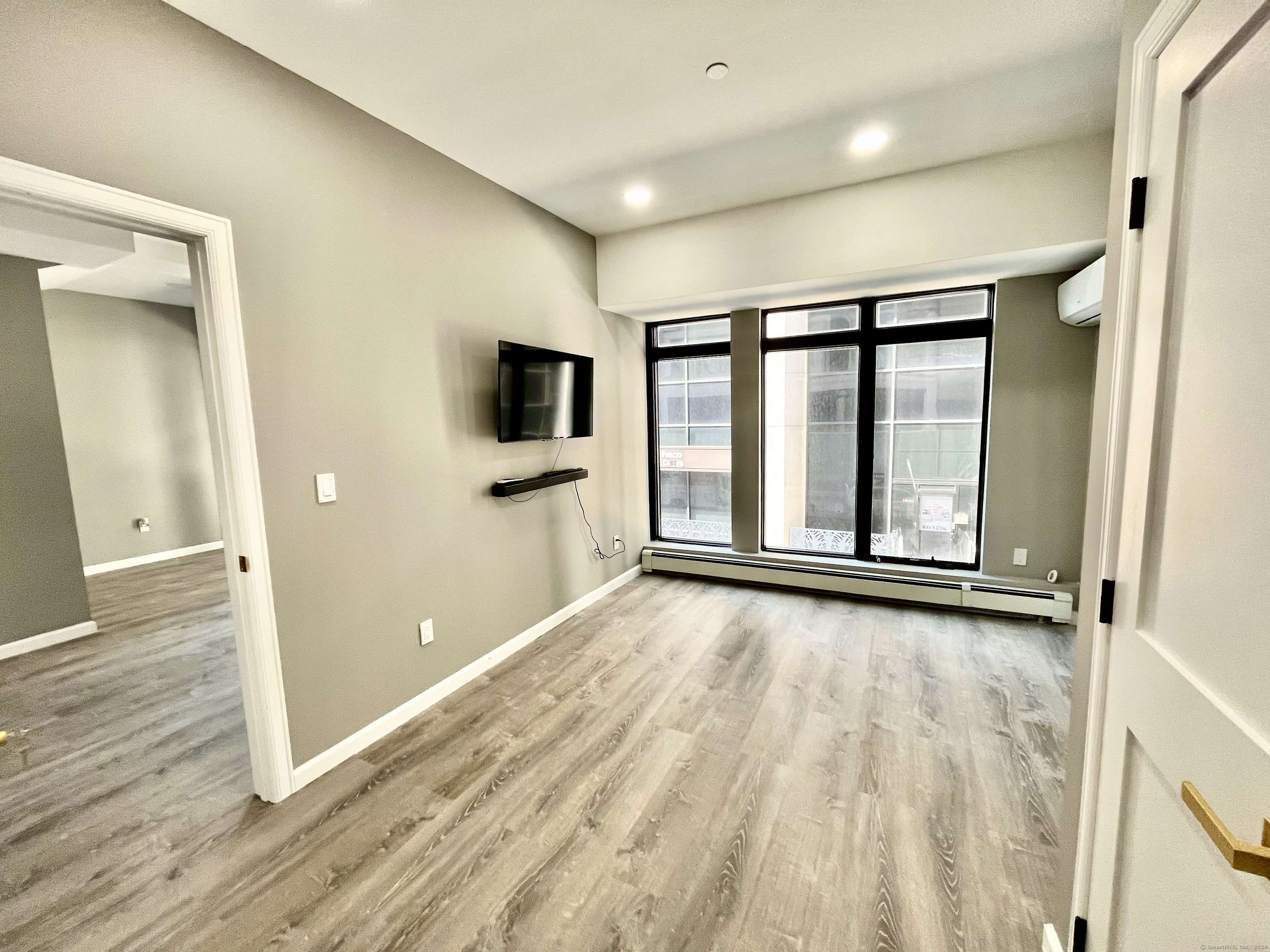 New Haven, CT 06510,37 Center Street #2D