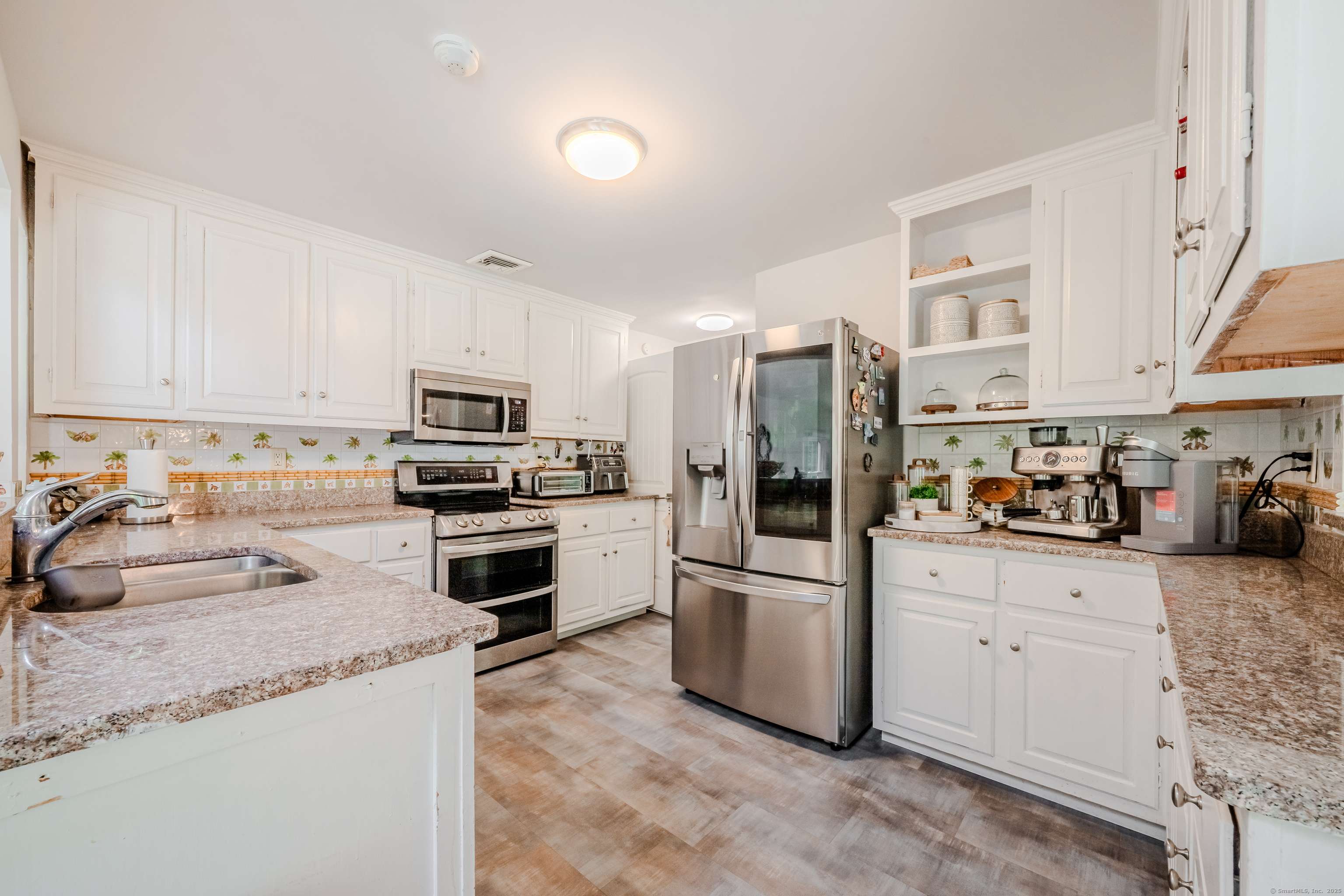 Woodbridge, CT 06525,11 Walker Lane