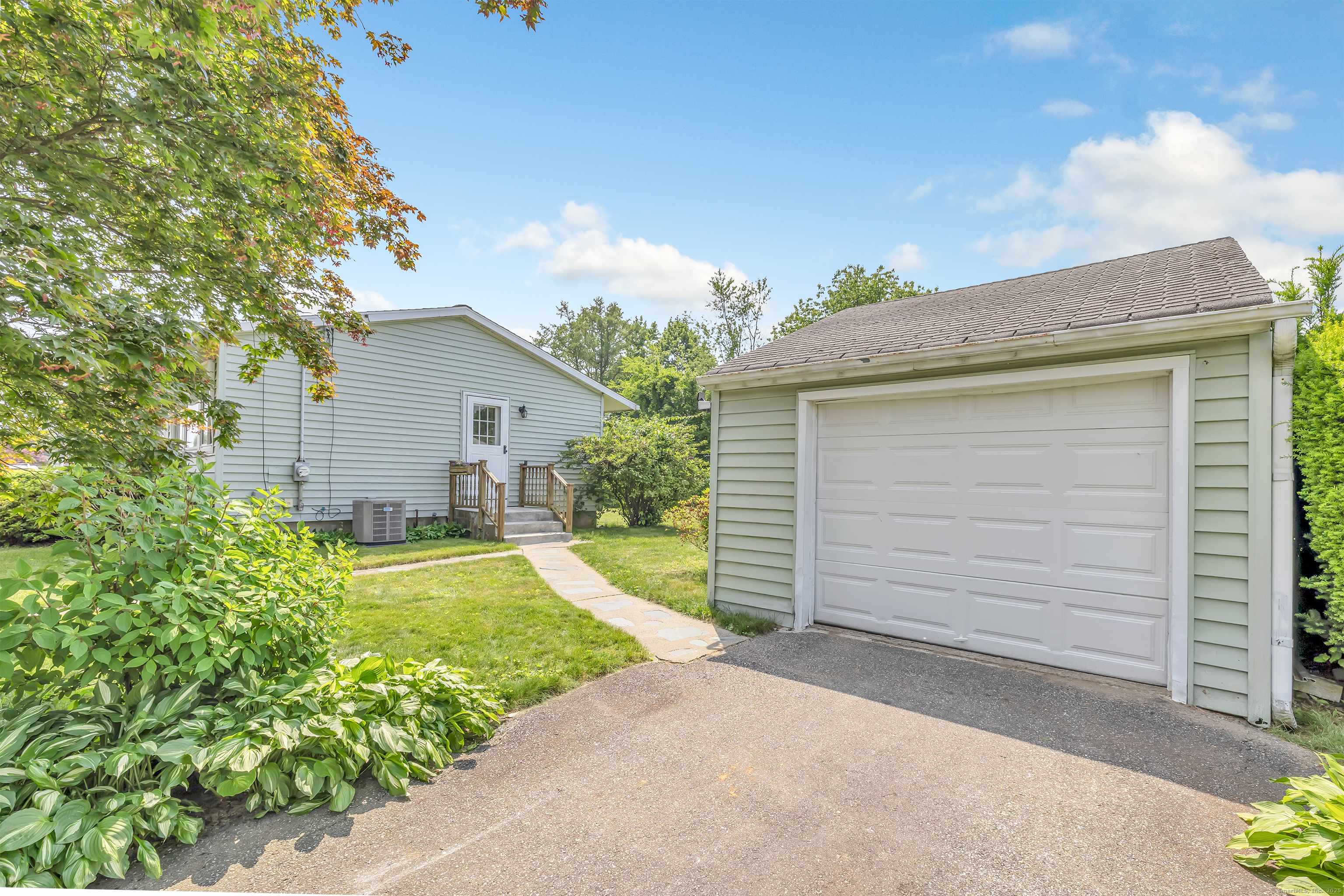 Derby, CT 06418,52 Sunset Drive