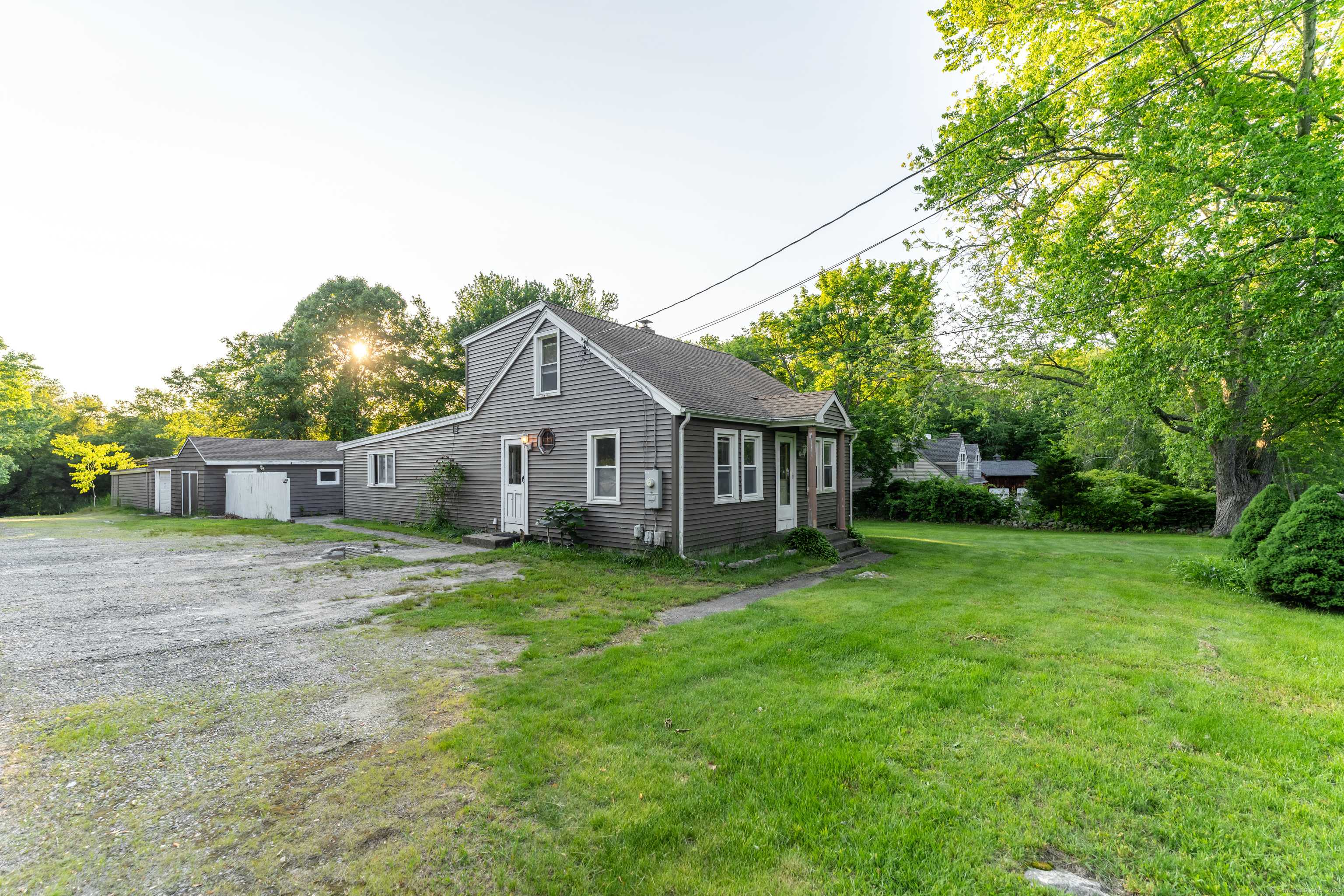 Stonington, CT 06379,498 Greenhaven Road