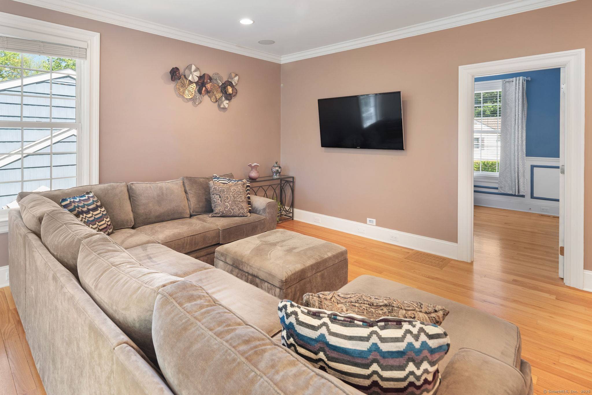 Norwalk, CT 06854,9 Knollwood Road