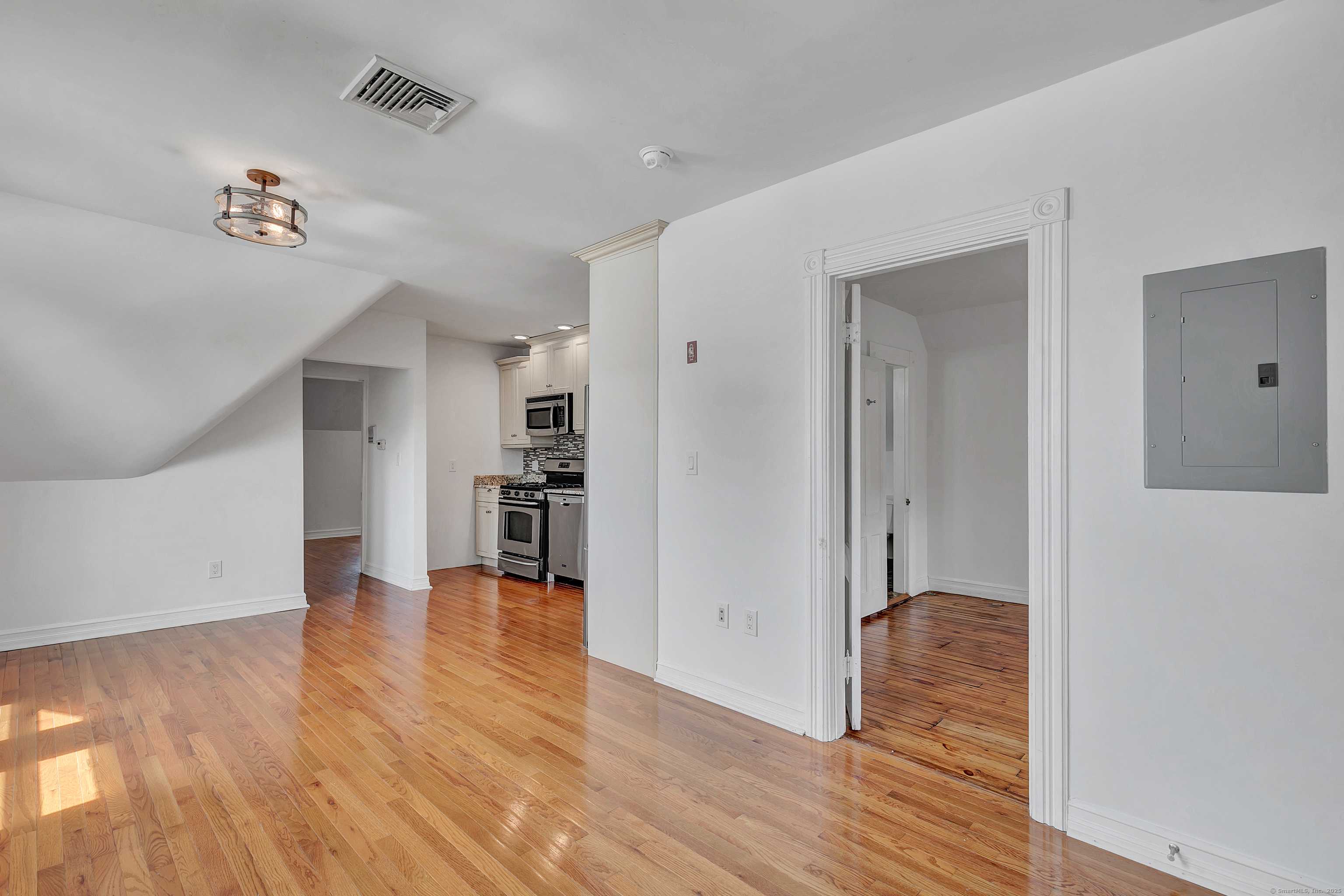 New Haven, CT 06511,119 Dwight Street #3