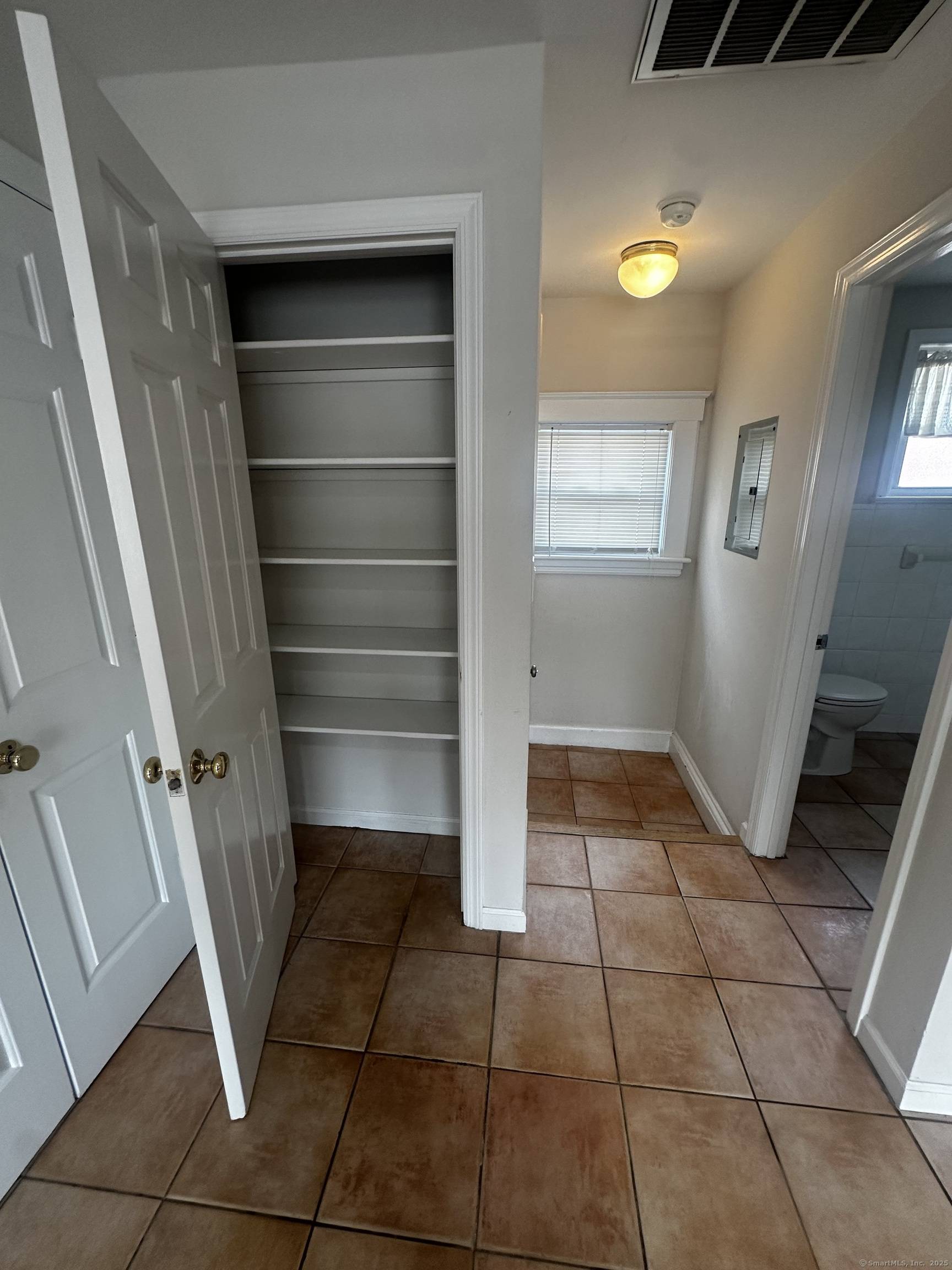 Stamford, CT 06907,12 Fahey Street