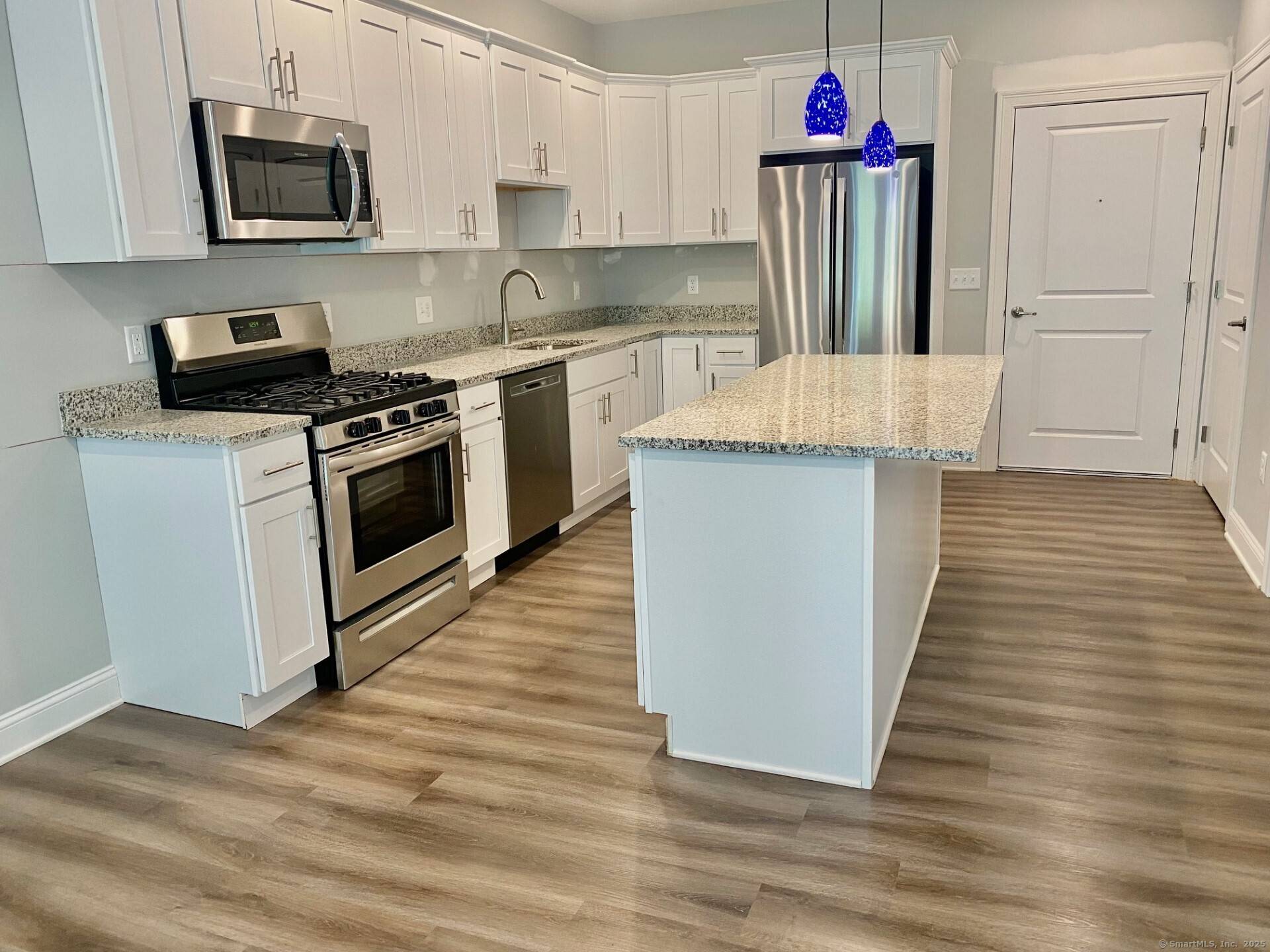Canton, CT 06019,5 Cherry Brook Road #322