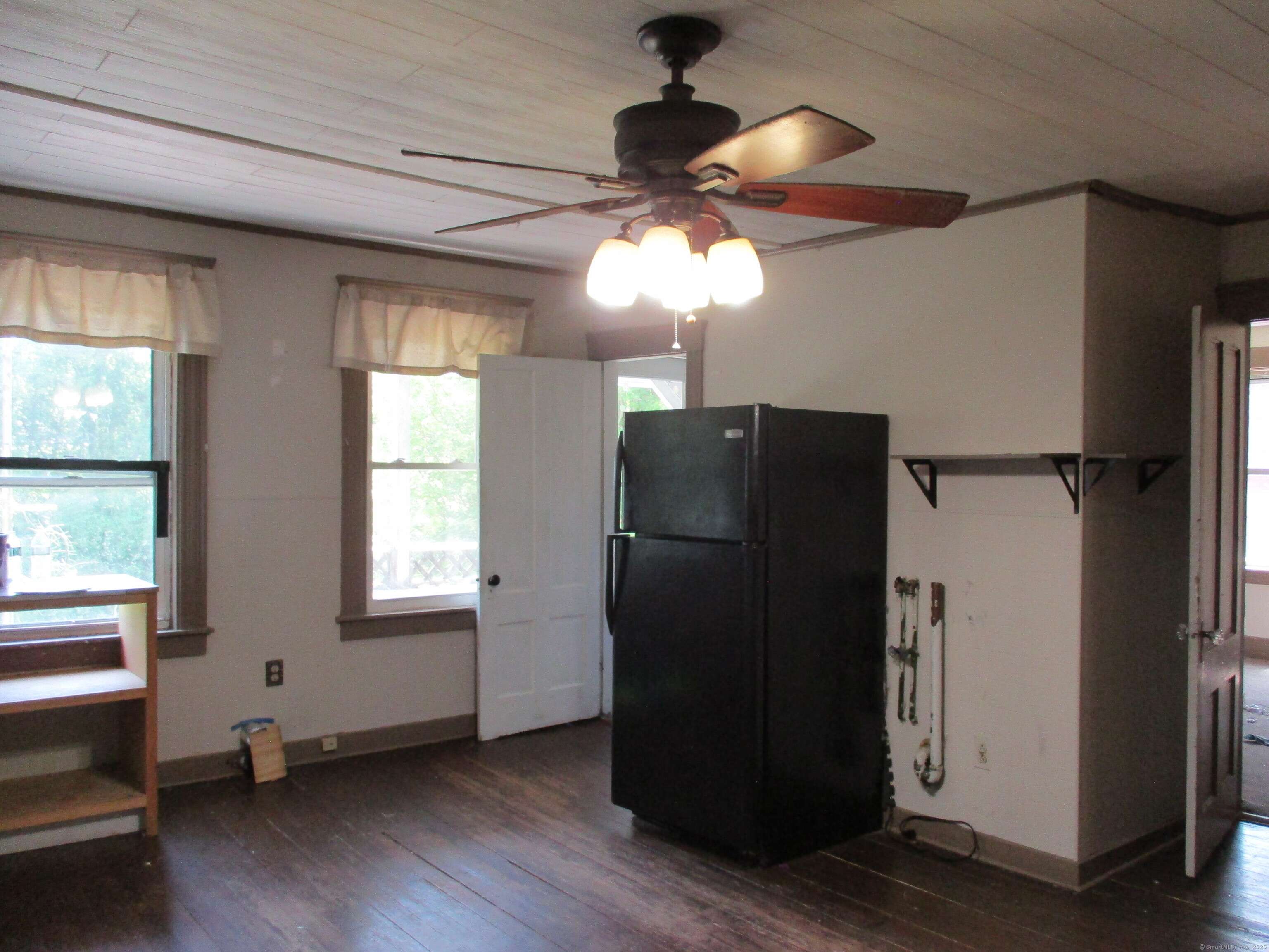 Putnam, CT 06260,116 Woodstock Avenue