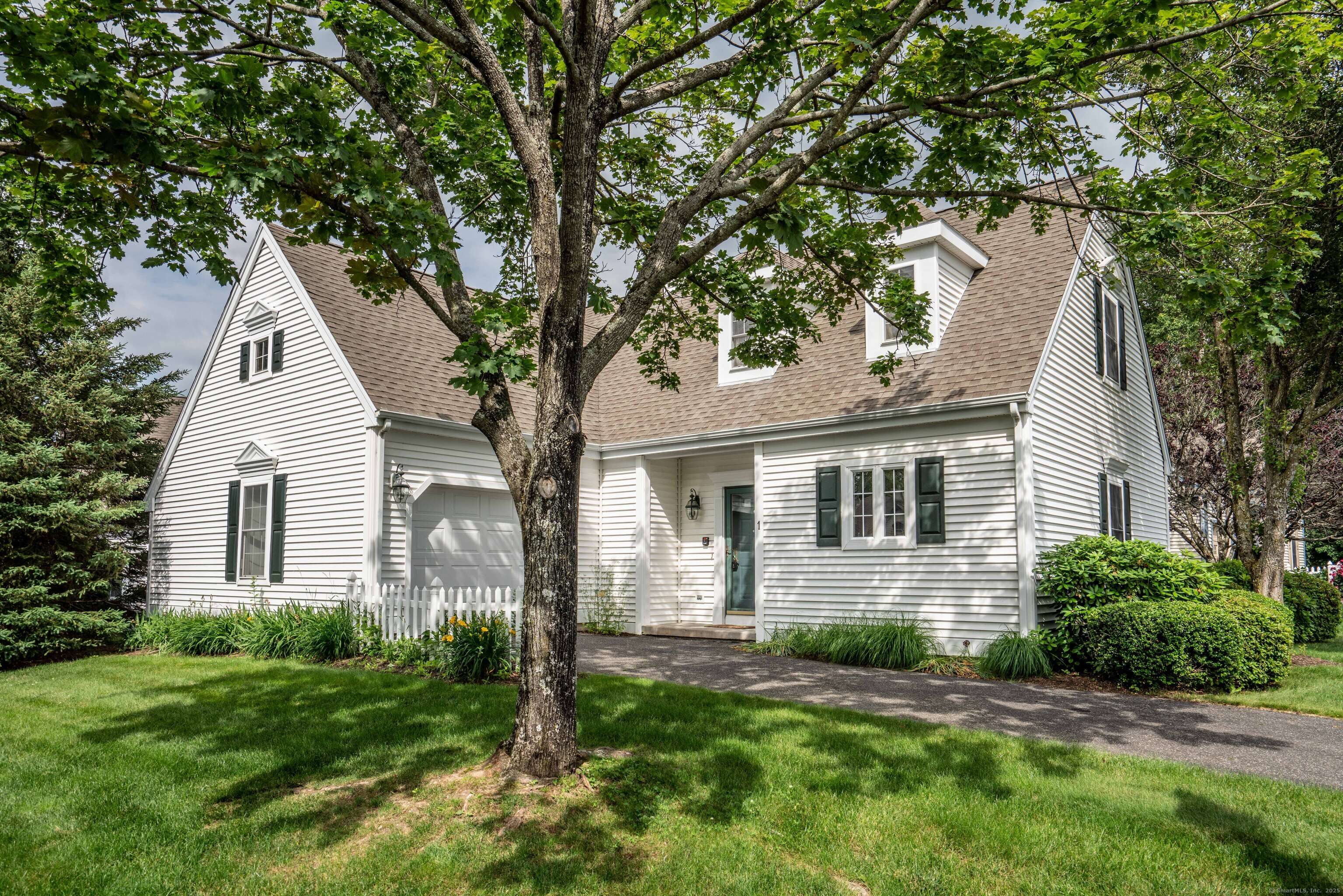 Farmington, CT 06032,1 Primrose Lane #1