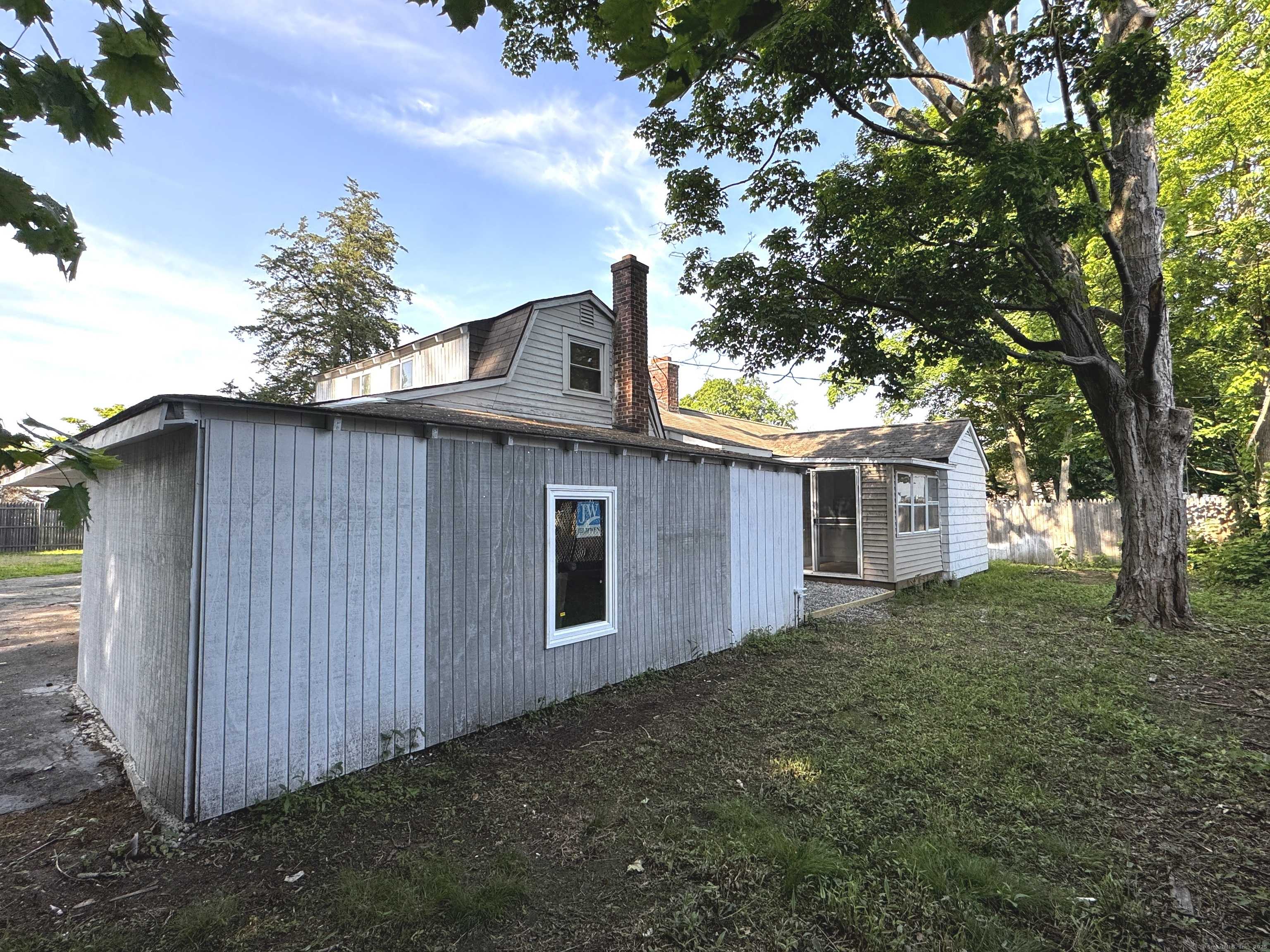 Plainville, CT 06062,16-1/2 Maple Street