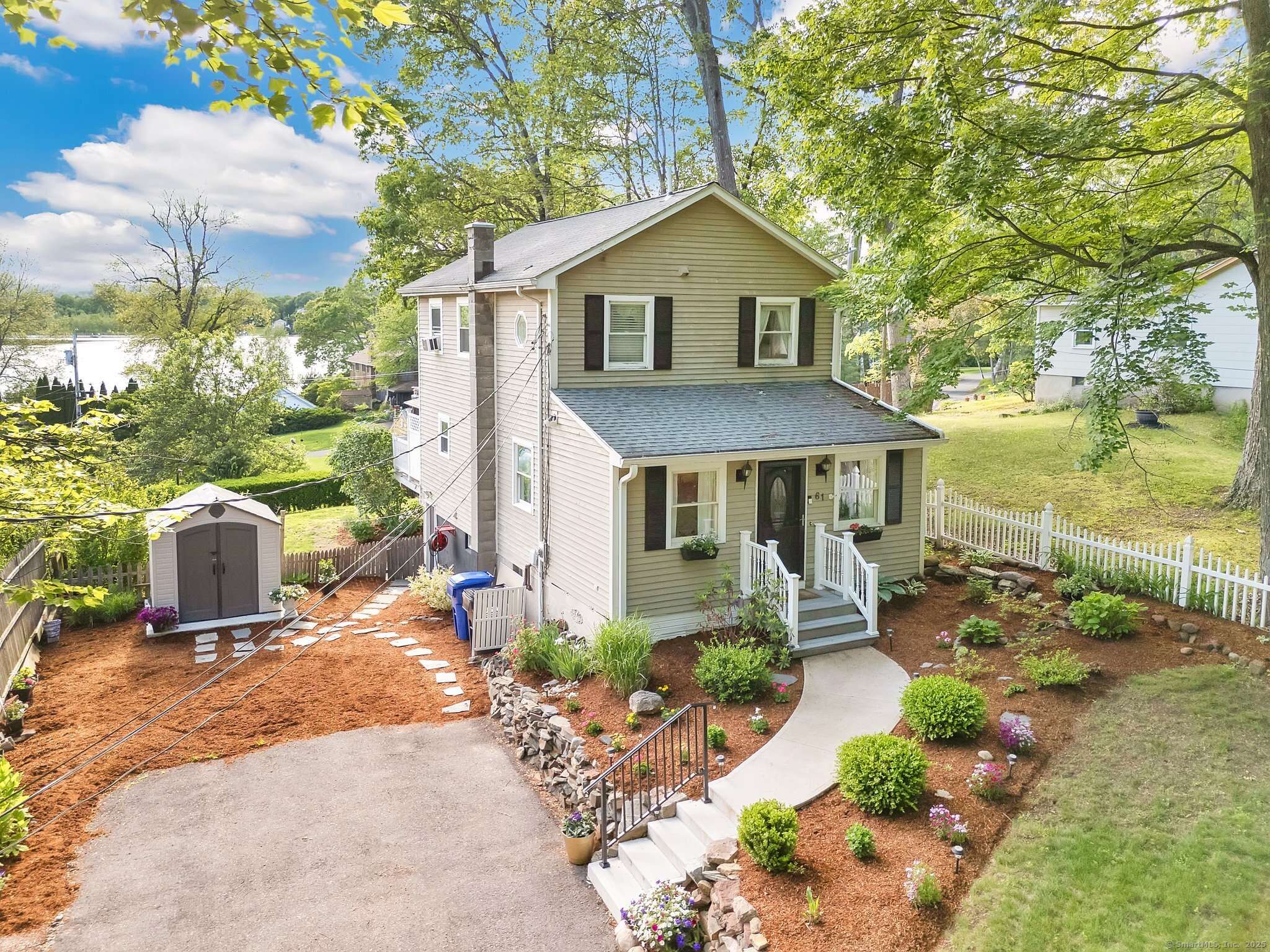 Suffield, CT 06093,61 Pine Road