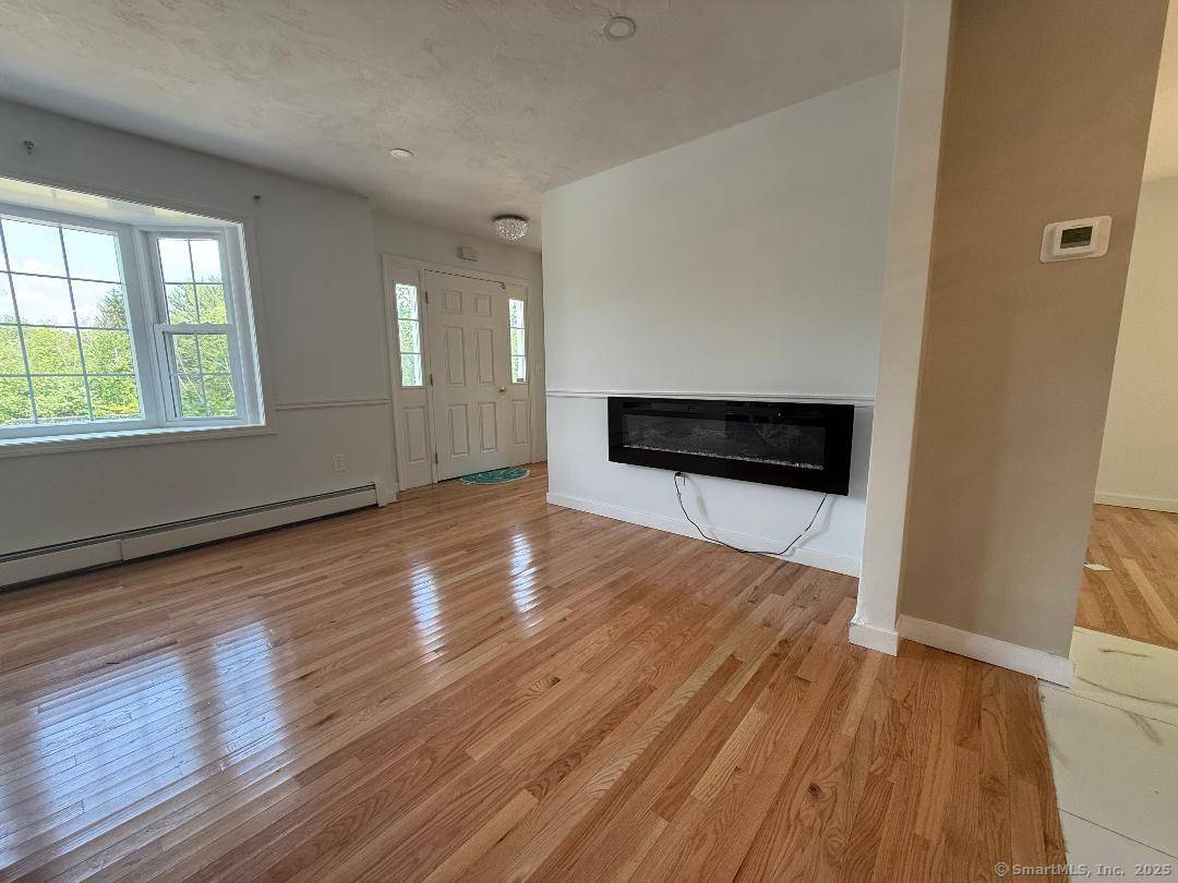 Torrington, CT 06790,41 Stonehouse Way