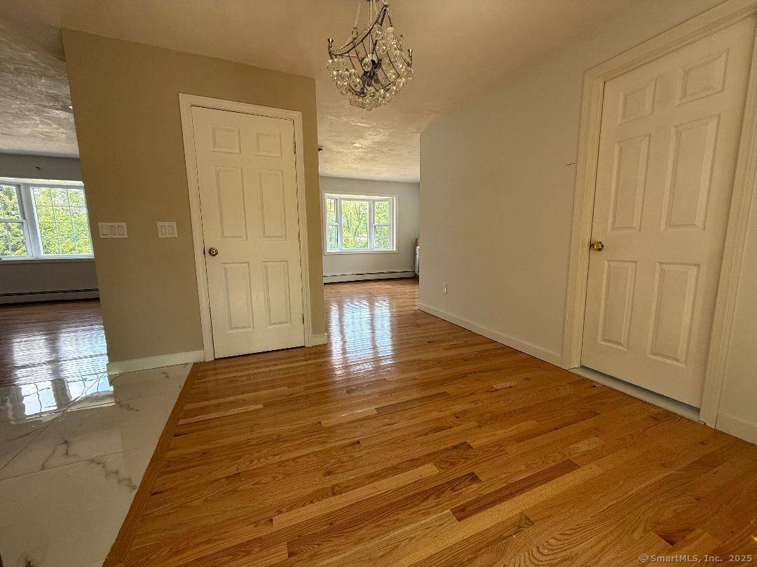 Torrington, CT 06790,41 Stonehouse Way