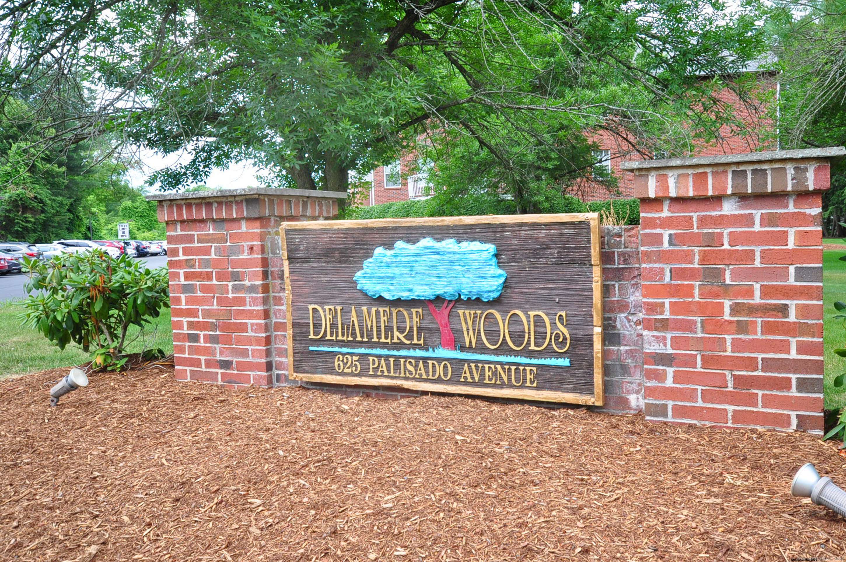 Windsor, CT 06095,625 Palisado Avenue #APT 206