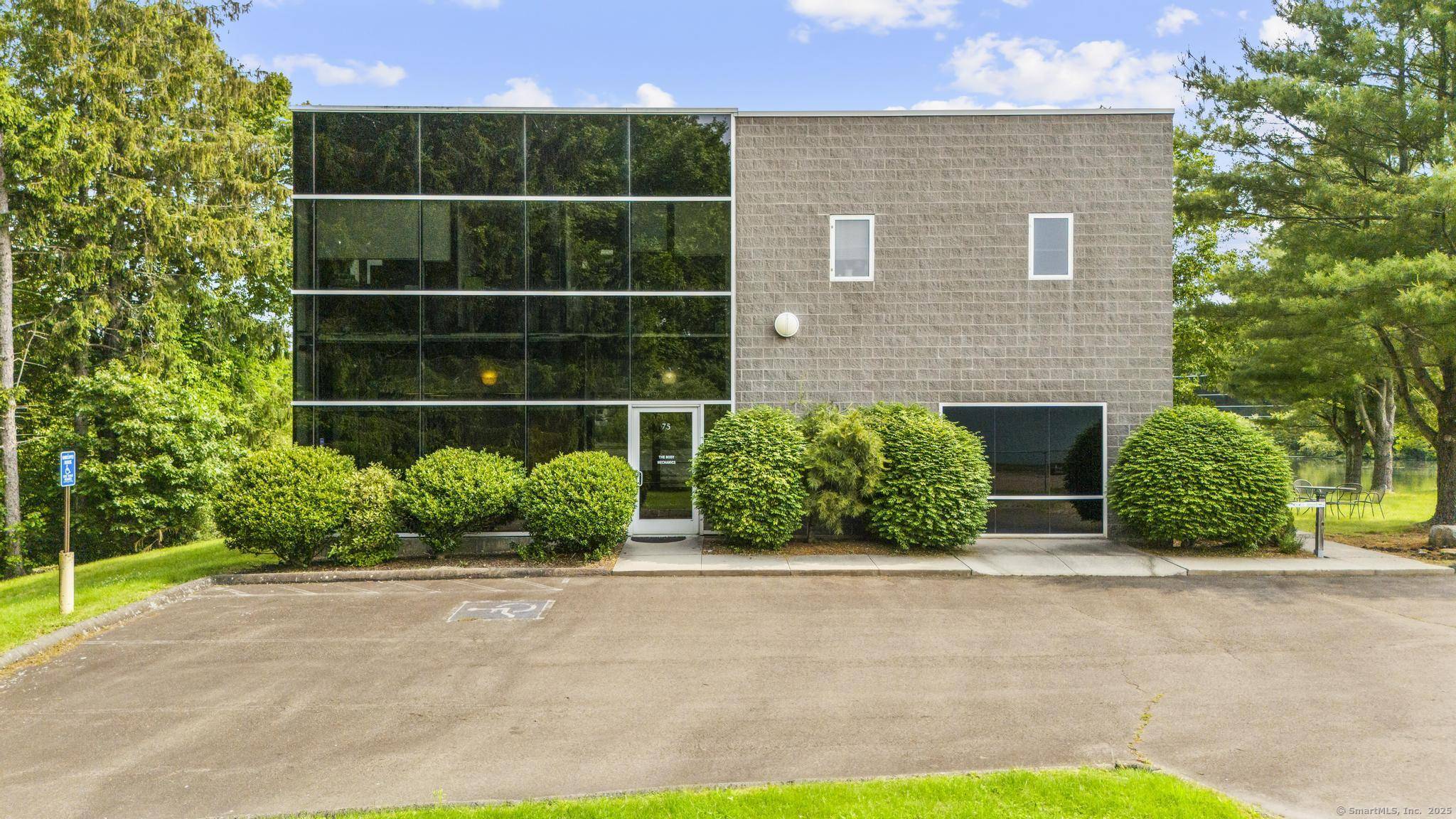 Guilford, CT 06437,75 Carter Drive