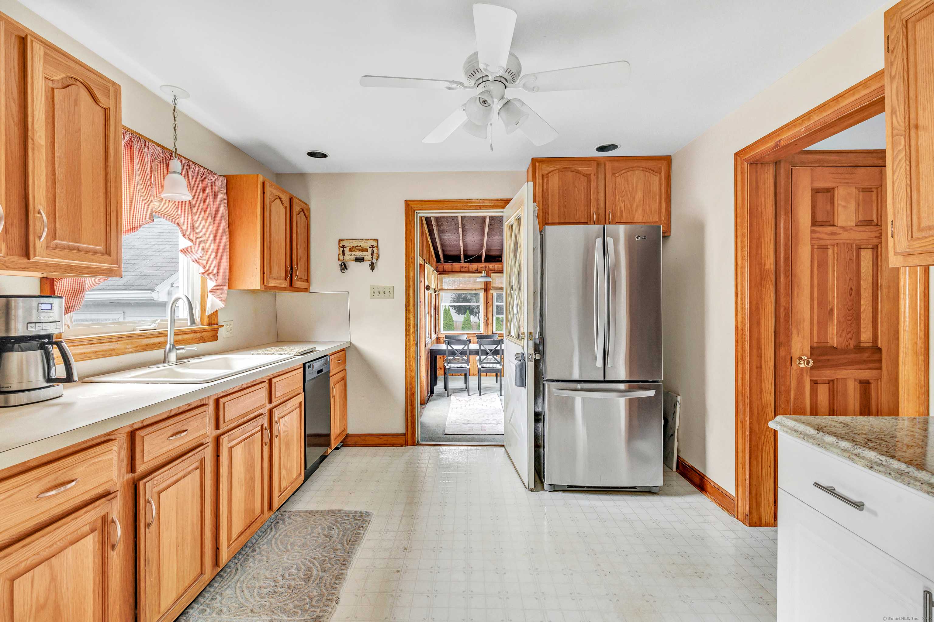 Stratford, CT 06614,40 Cutspring Road