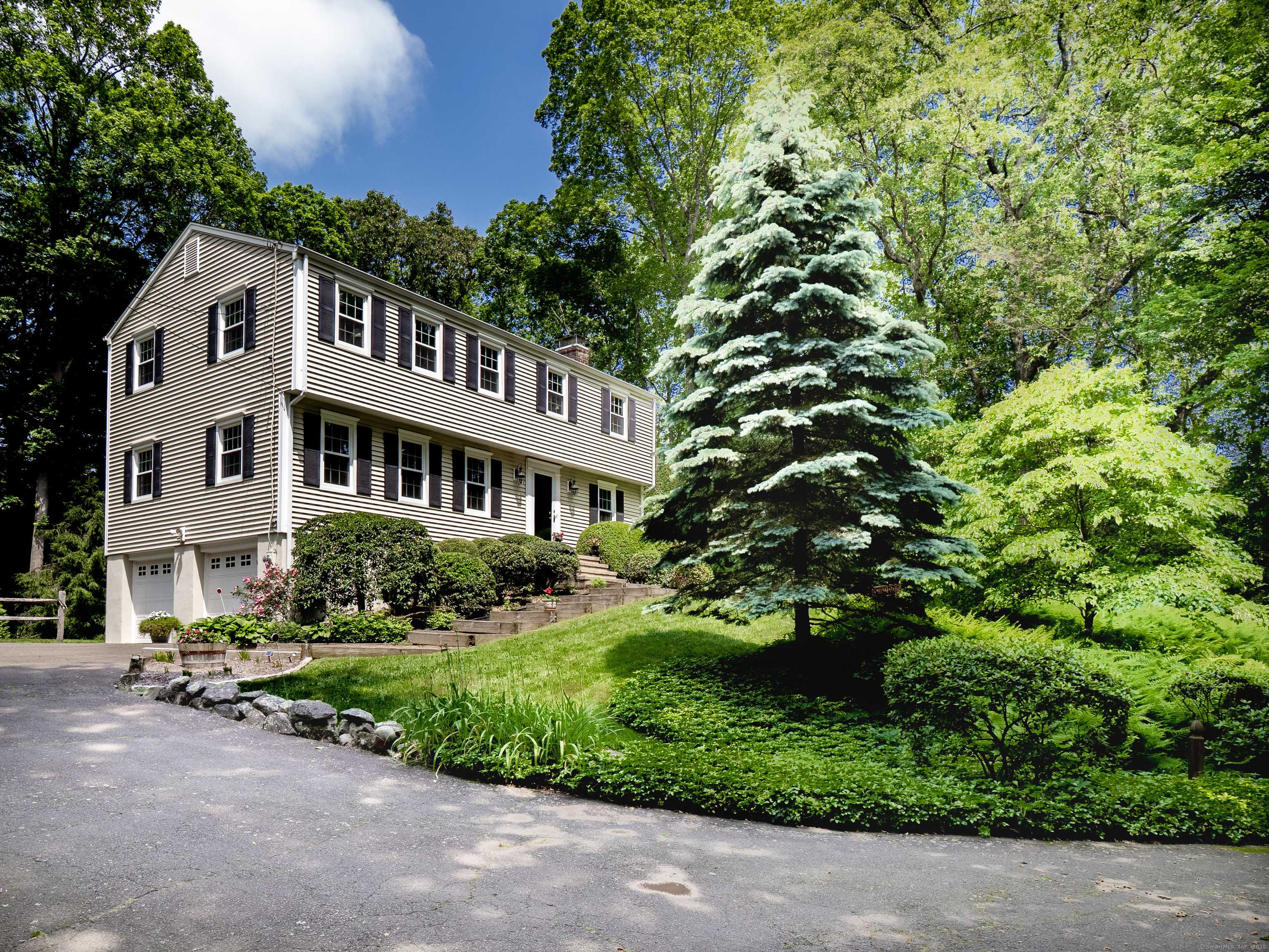 Wilton, CT 06897,10 Old Kings Highway