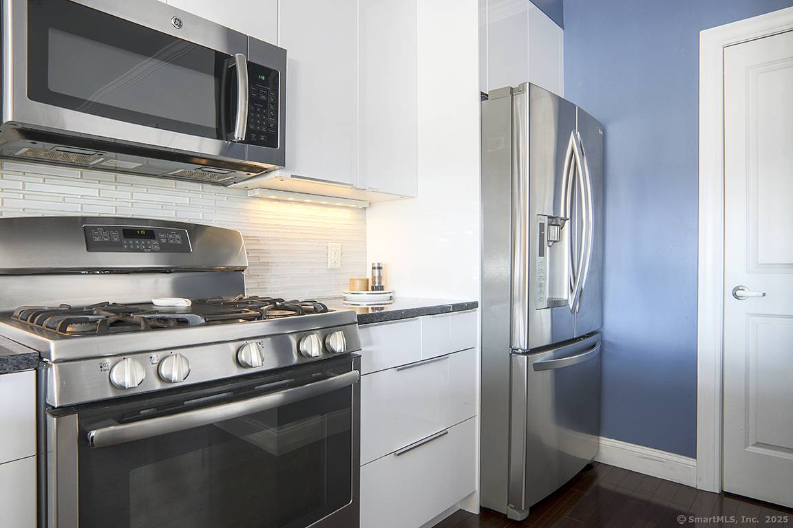 Norwalk, CT 06851,4 Daskams Lane #303