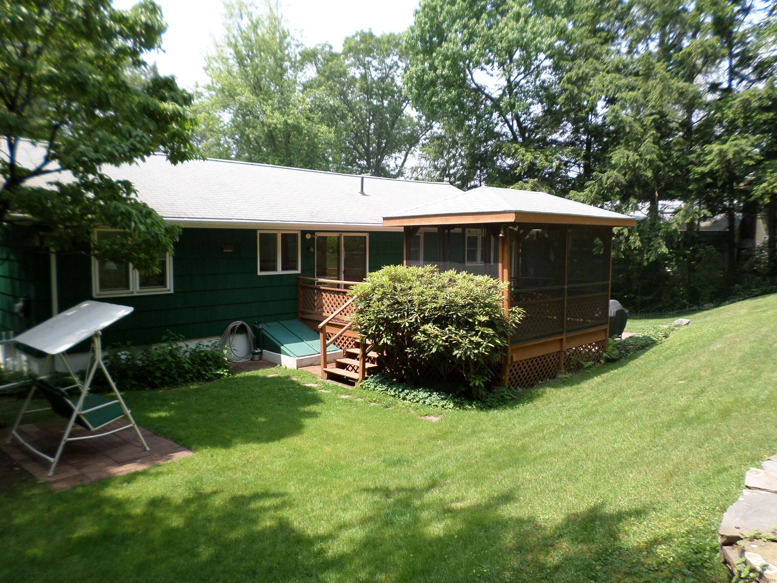 Manchester, CT 06042,85 Constance Drive