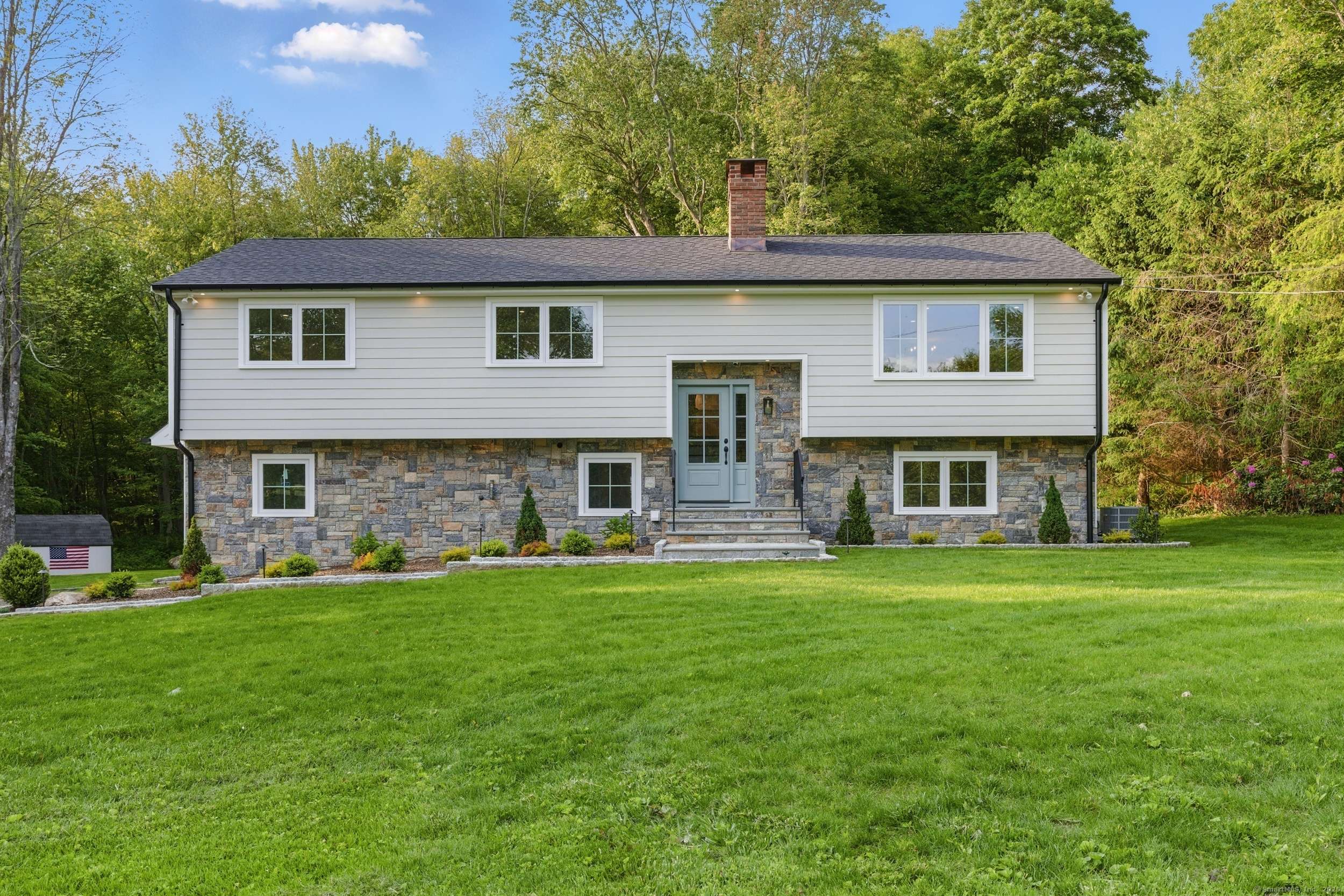 Newtown, CT 06470,68 Birch Hill Road