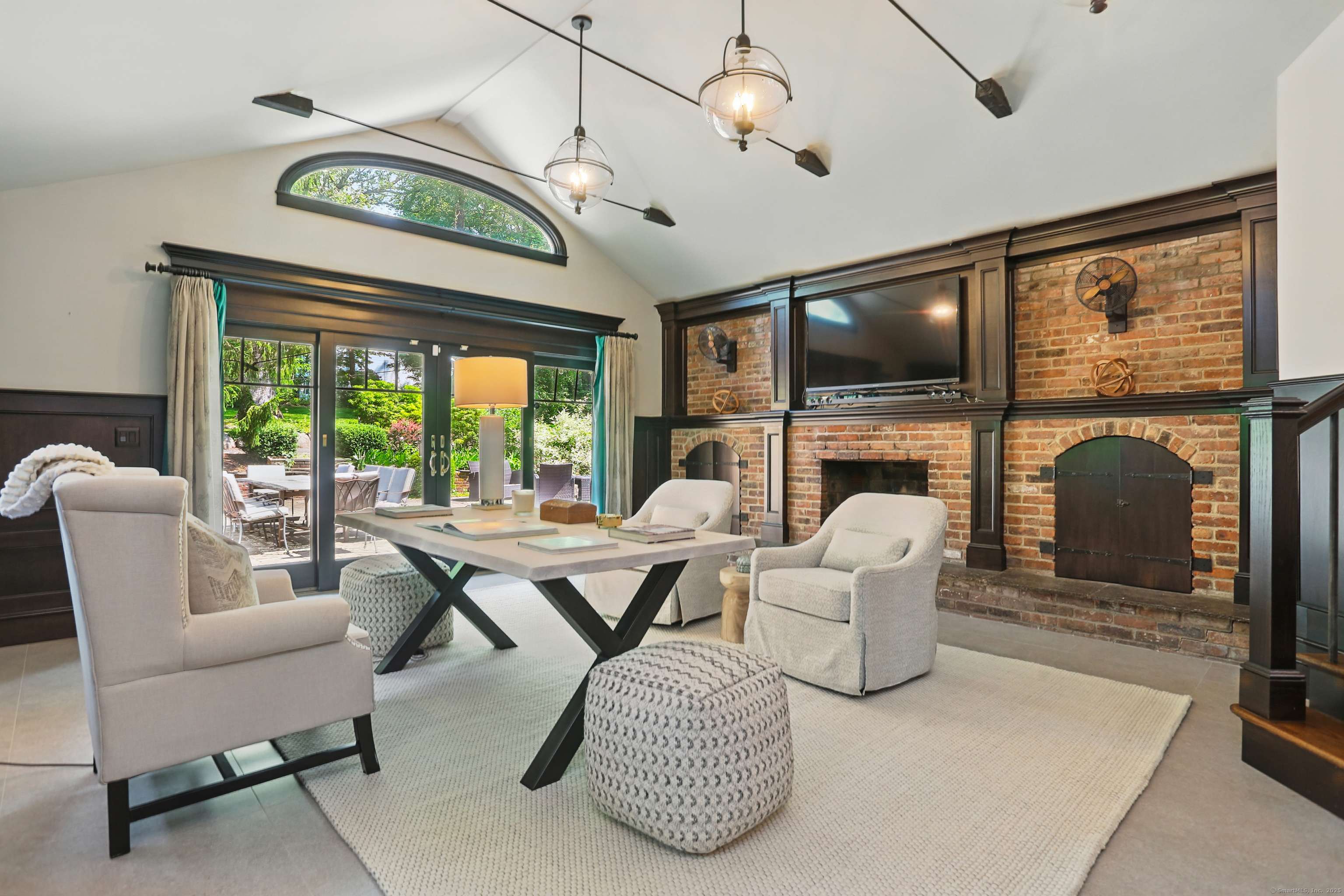 Wilton, CT 06897,158 Linden Tree Road