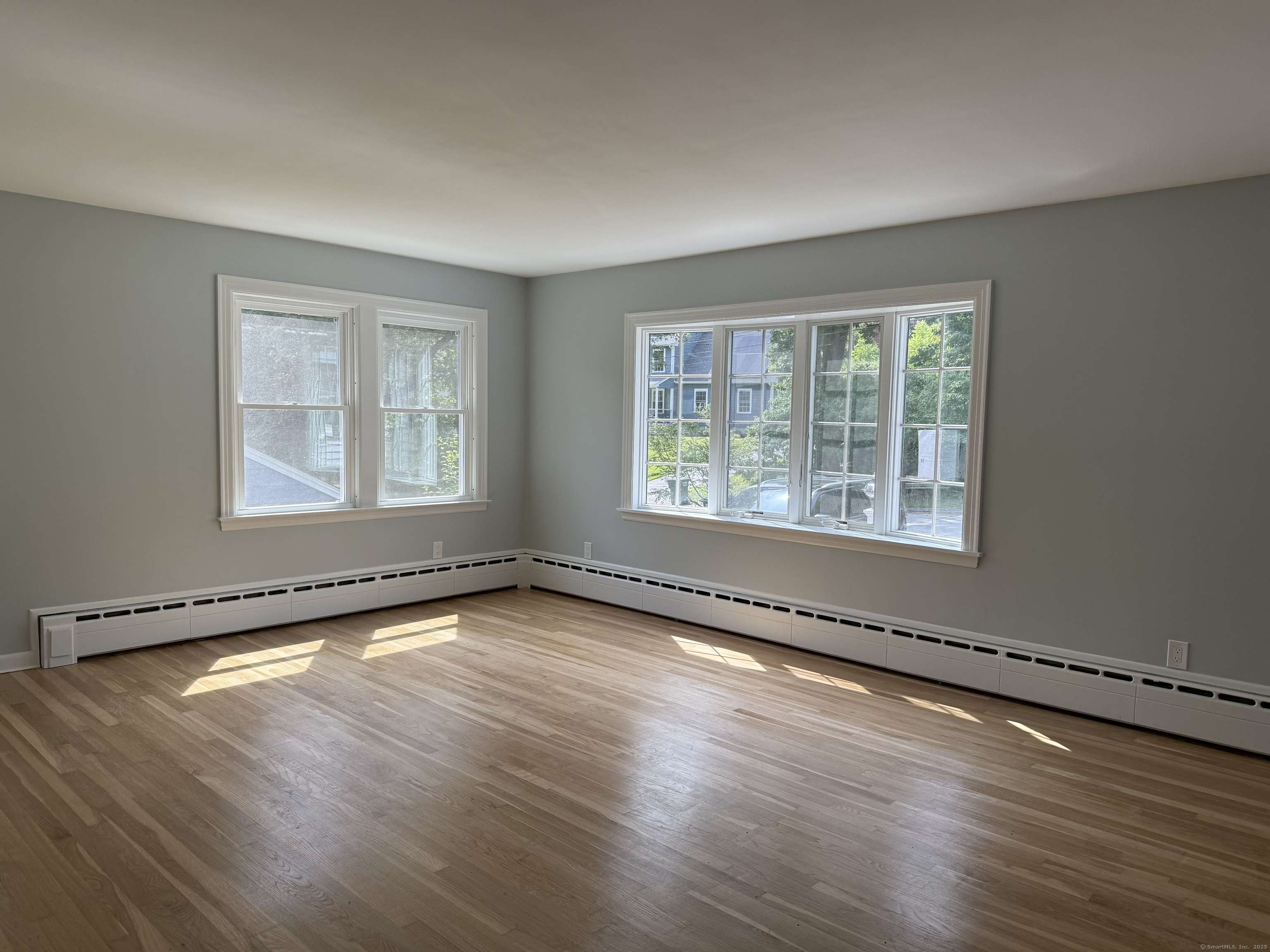 Stonington, CT 06379,12 Oakwood Avenue
