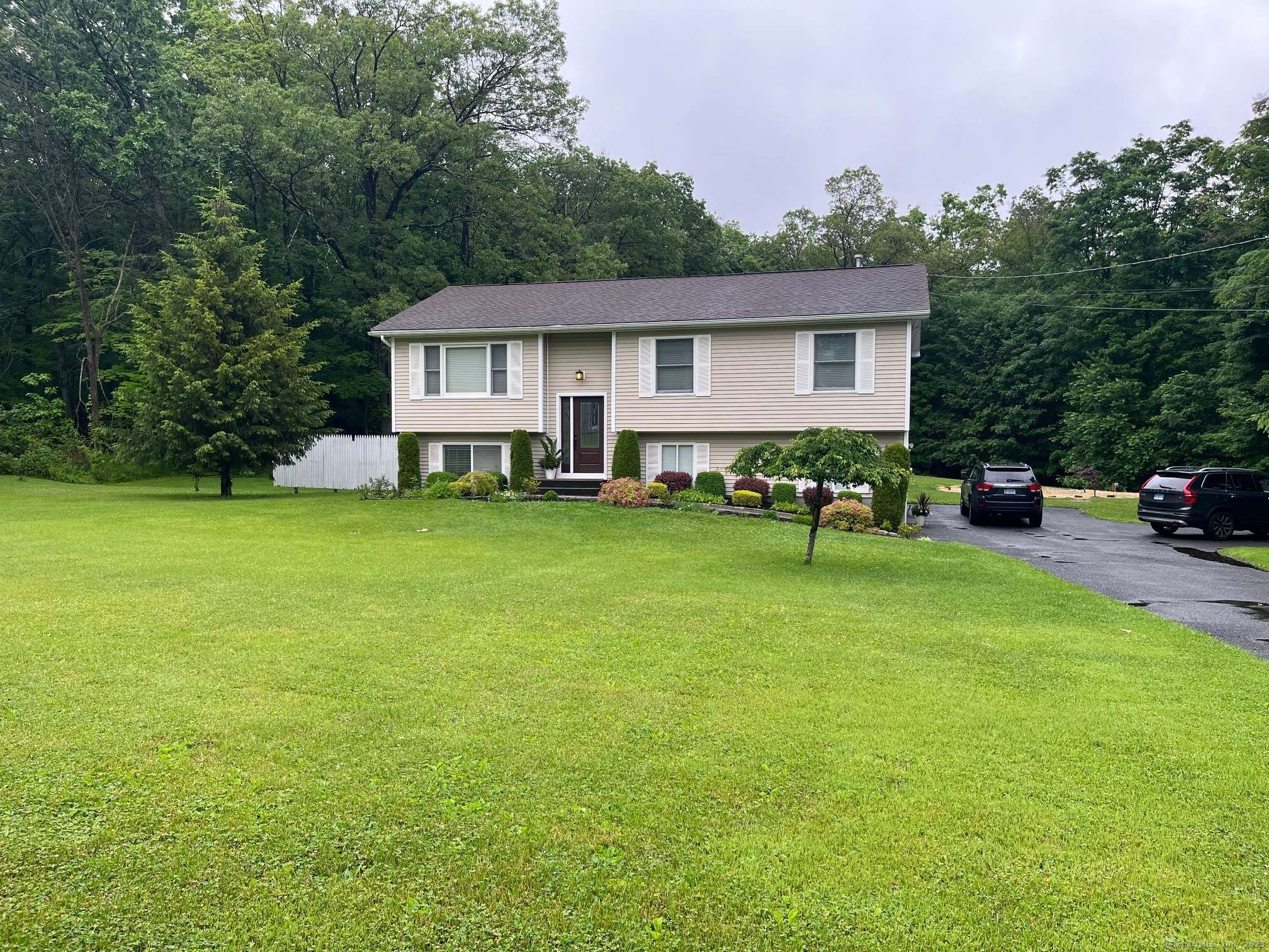 Danbury, CT 06811,15 Great Meadow Road