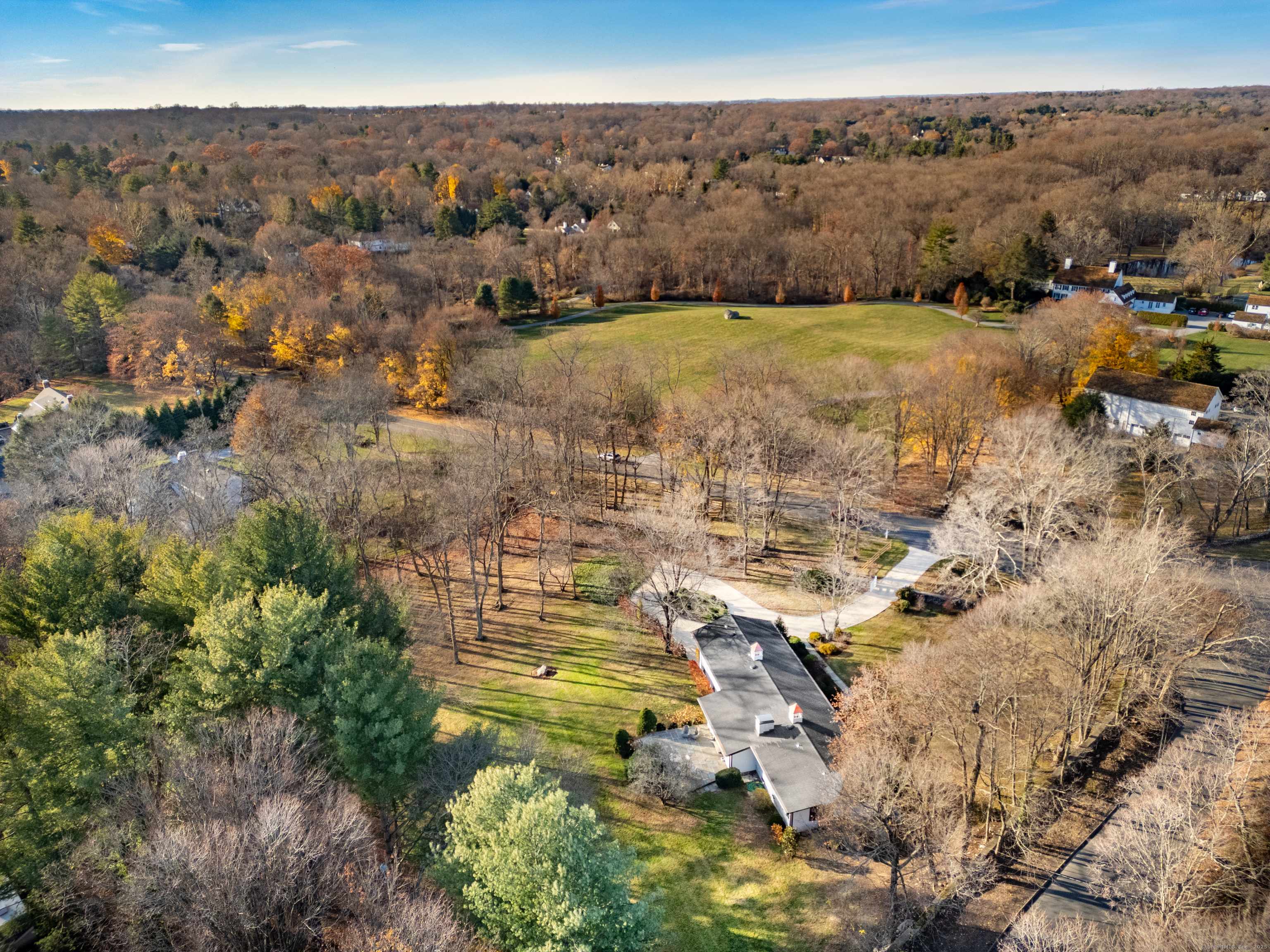 Fairfield, CT 06890,1001 Hulls Farm Road