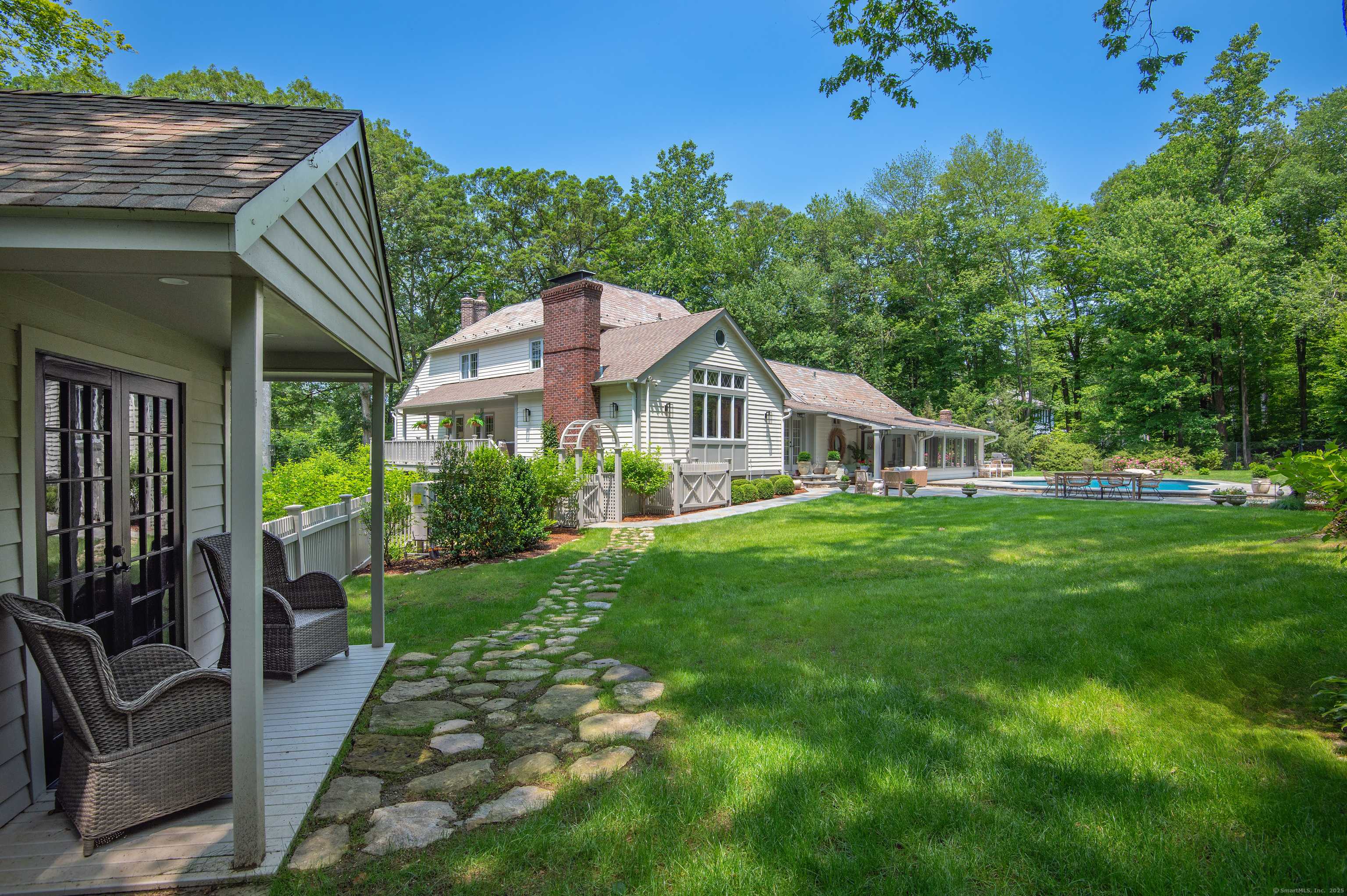 Wilton, CT 06897,107 New Canaan Road