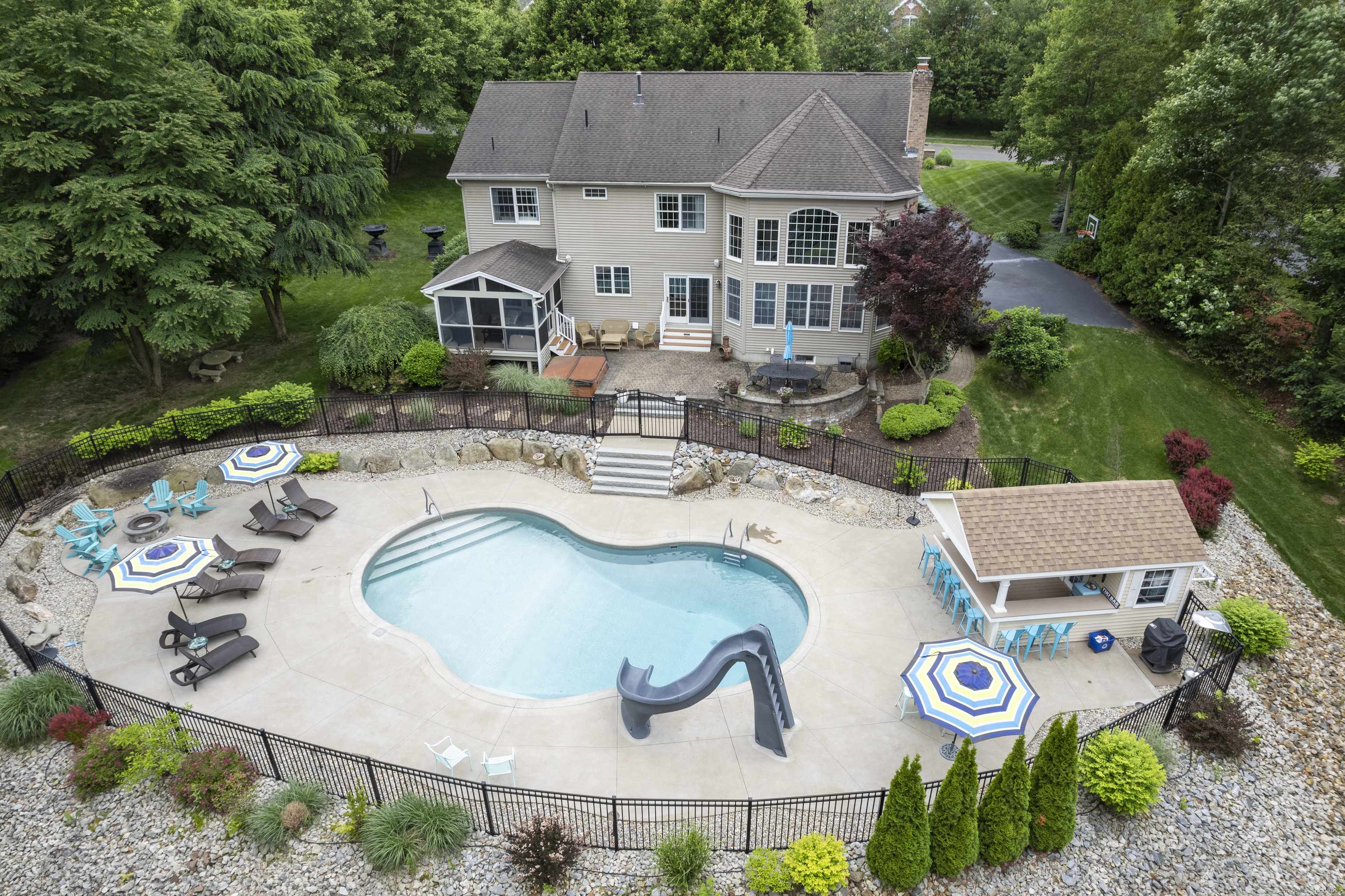 Glastonbury, CT 06033,322 Paxton Way