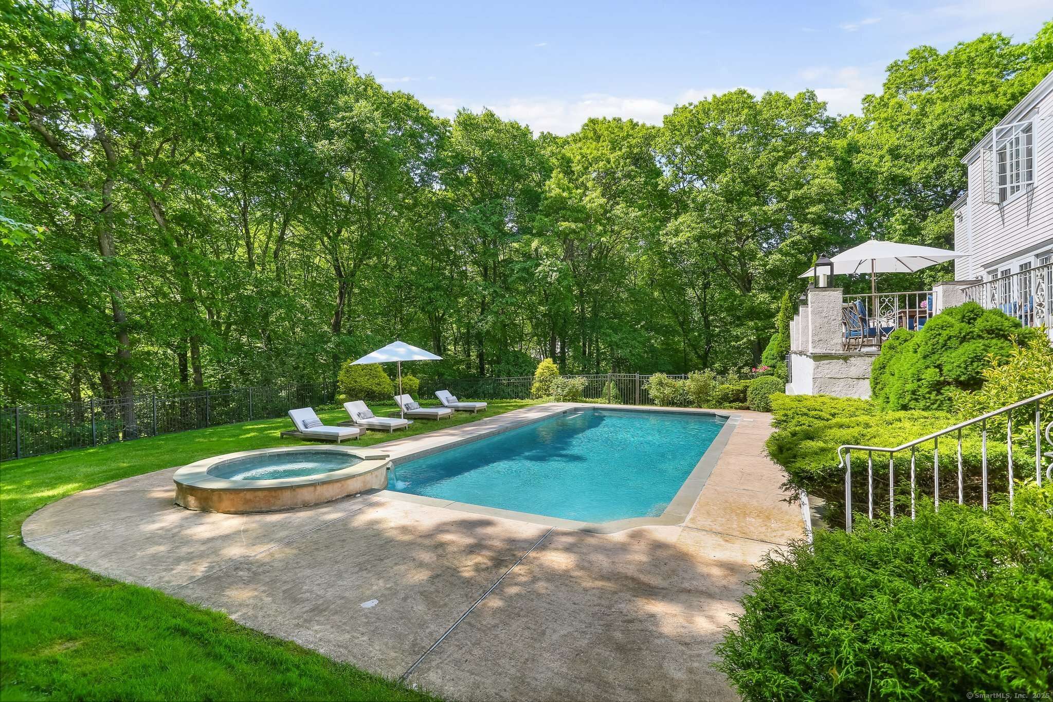 Greenwich, CT 06831,4 Mountain Laurel Drive