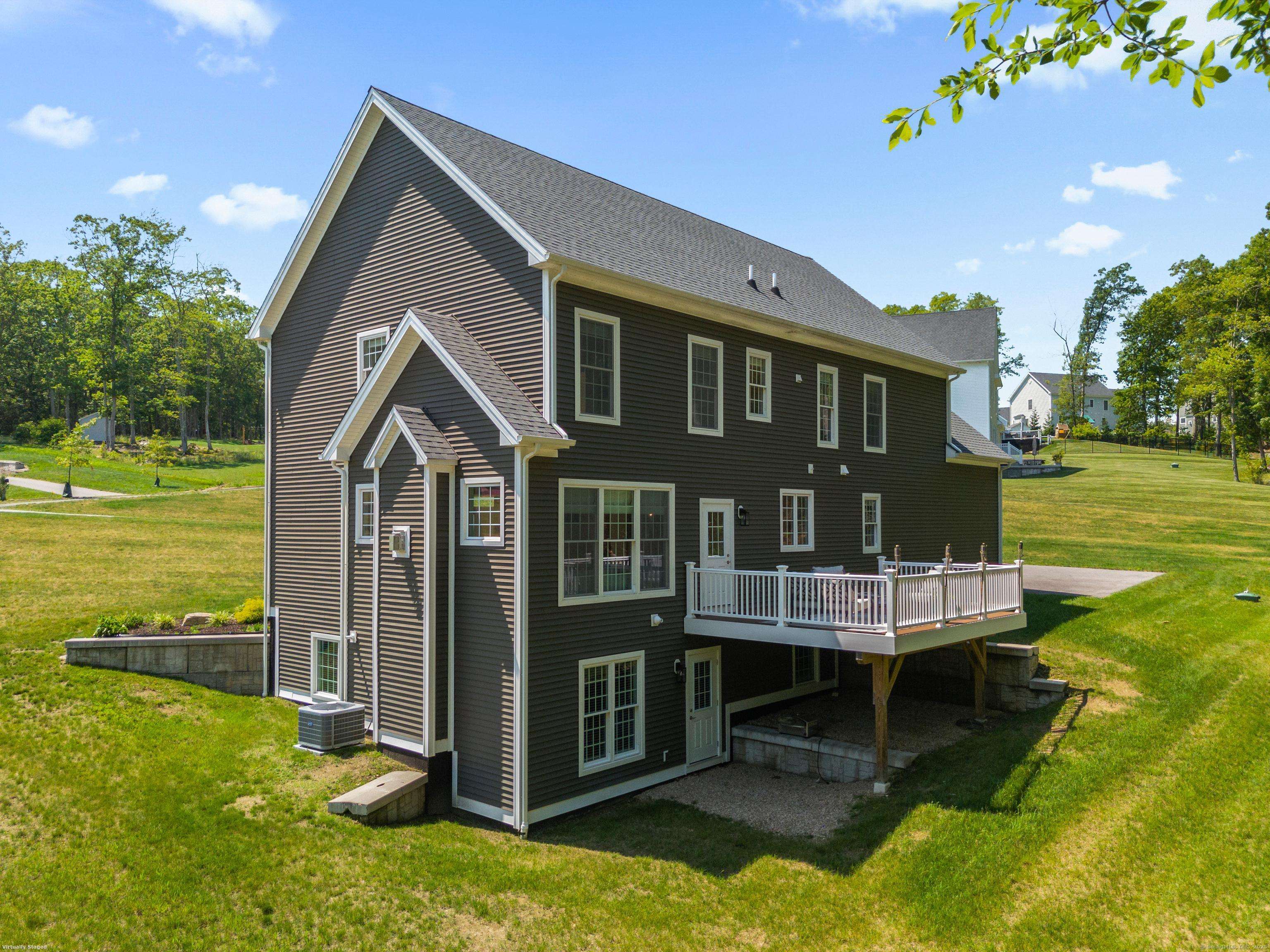 East Lyme, CT 06333,33 Arbor Crossing