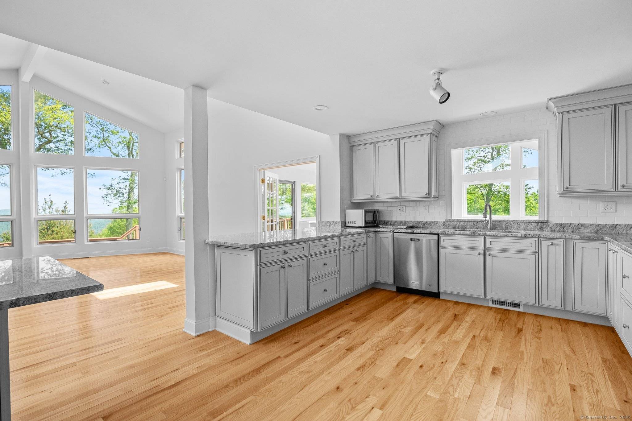 New Fairfield, CT 06812,162 Shortwoods Road