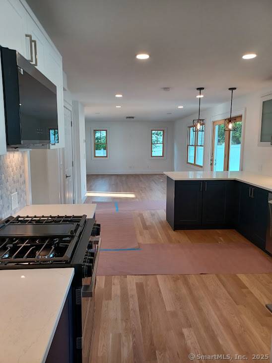 Stamford, CT 06902,105 Houston Terrace